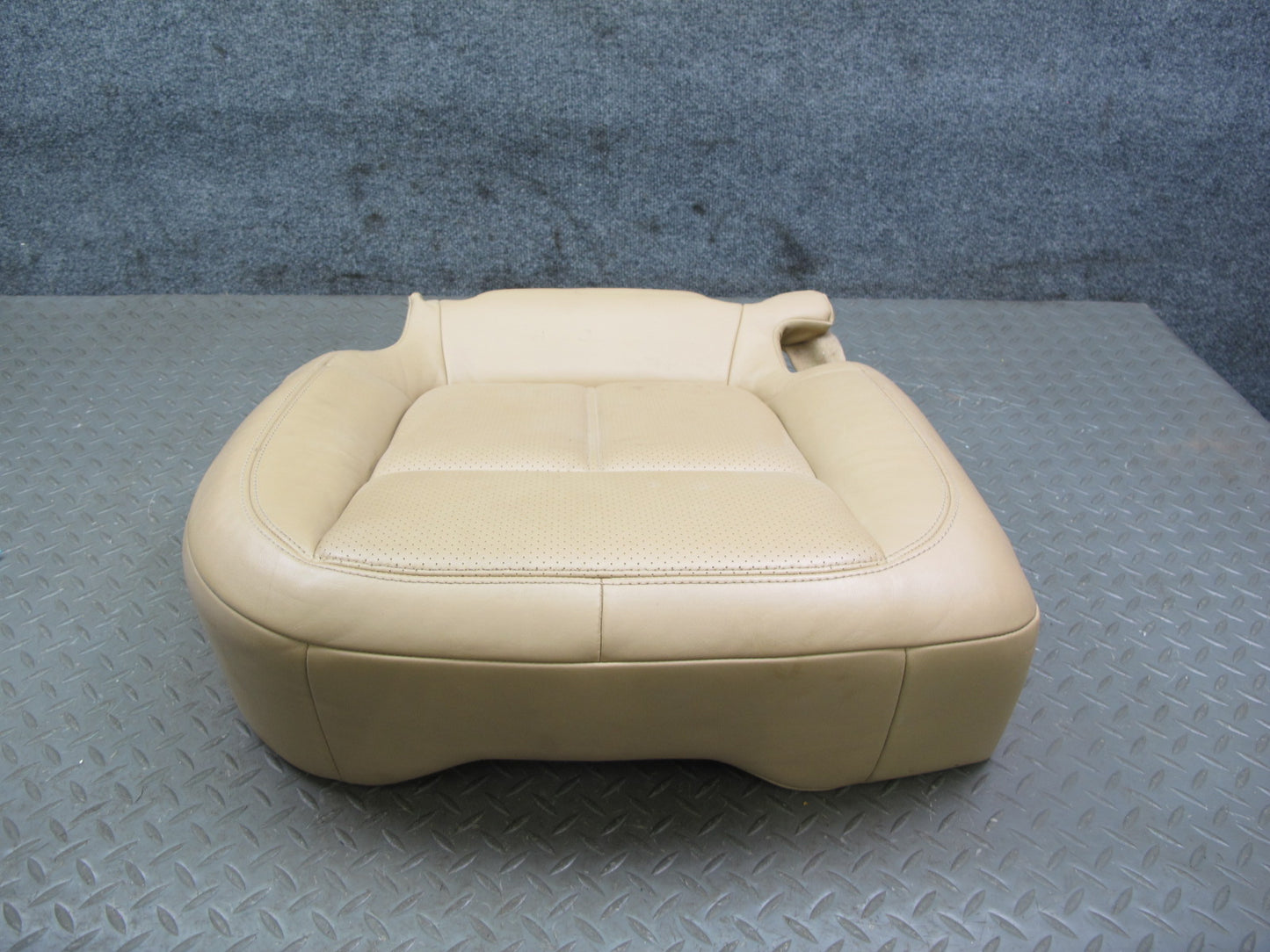 2011-2018 Porsche Cayenne 958 Rear Seat Right Side Lower Leather Cushion Beige