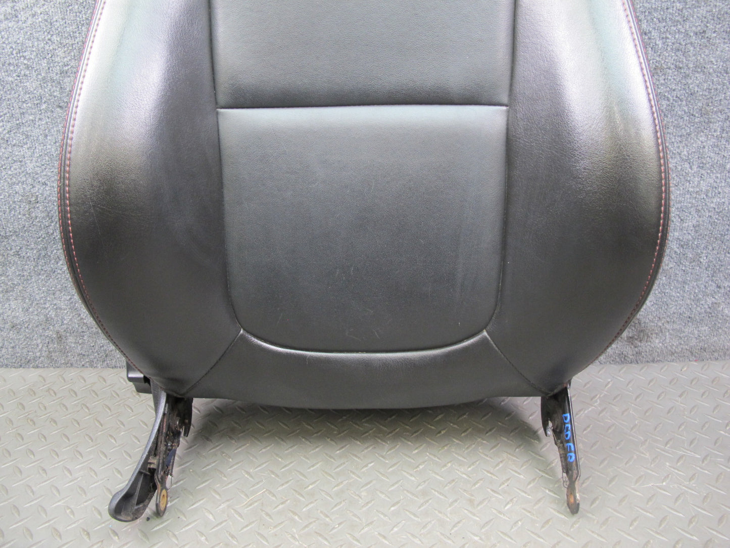 07-09 Pontiac Solstice GXP Front Right Seat Upper Leather Backrest Cushion OEM