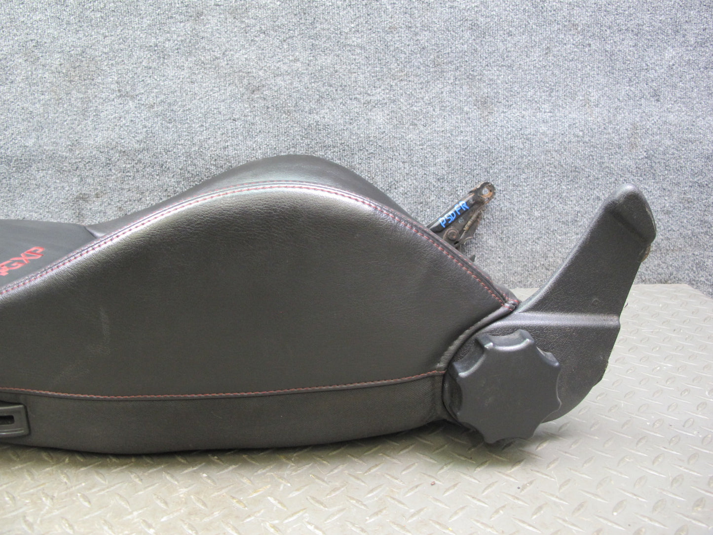 07-09 Pontiac Solstice GXP Front Right Seat Upper Leather Backrest Cushion OEM