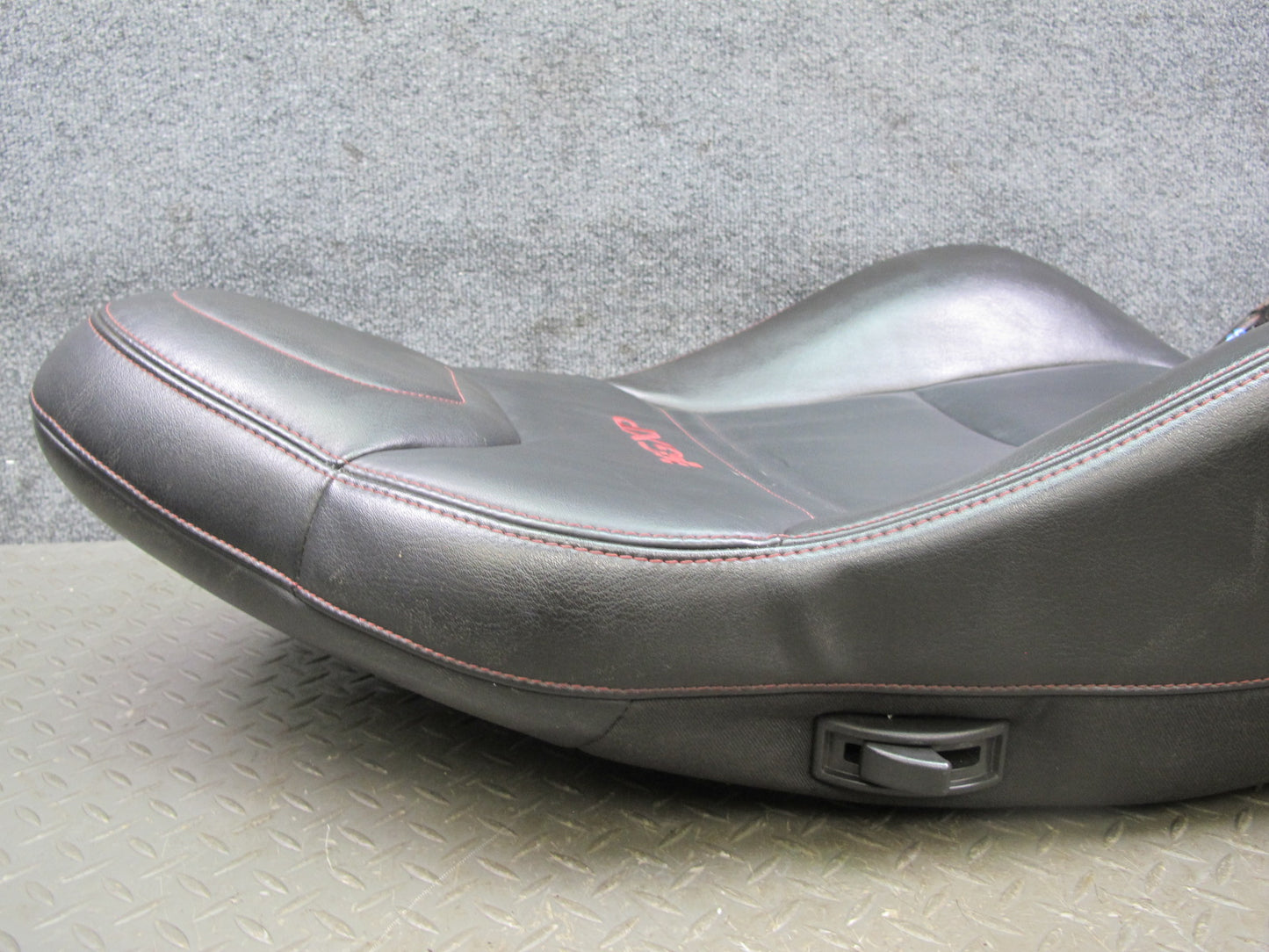 07-09 Pontiac Solstice GXP Front Right Seat Upper Leather Backrest Cushion OEM