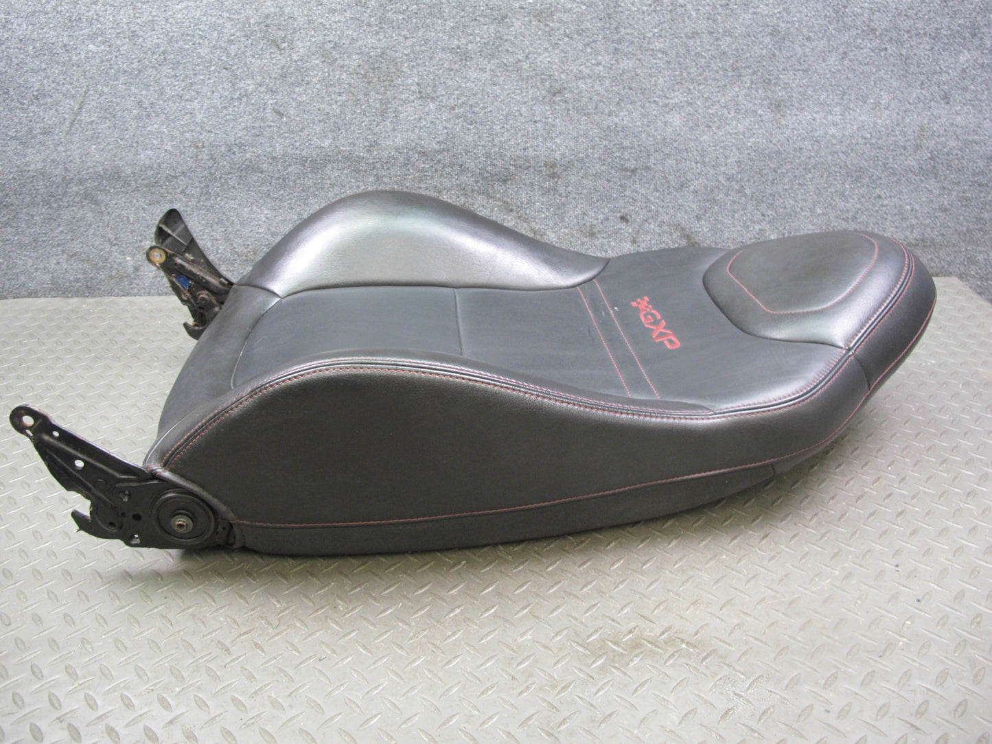 07-09 Pontiac Solstice GXP Front Right Seat Upper Leather Backrest Cushion OEM