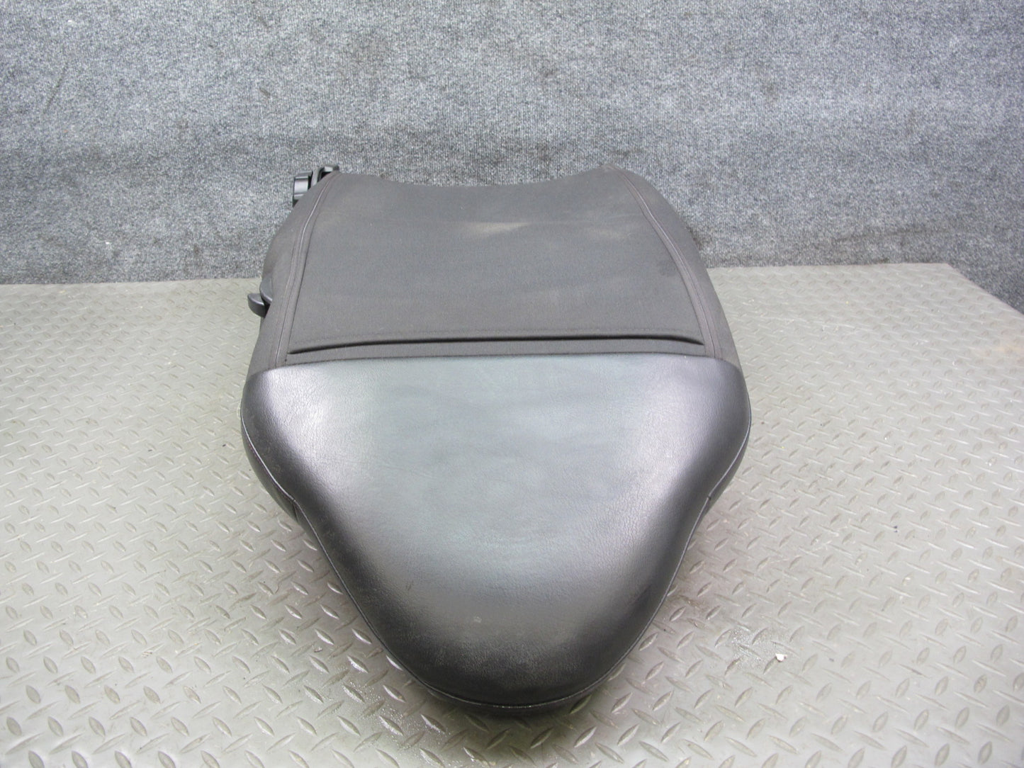 07-09 Pontiac Solstice GXP Front Right Seat Upper Leather Backrest Cushion OEM