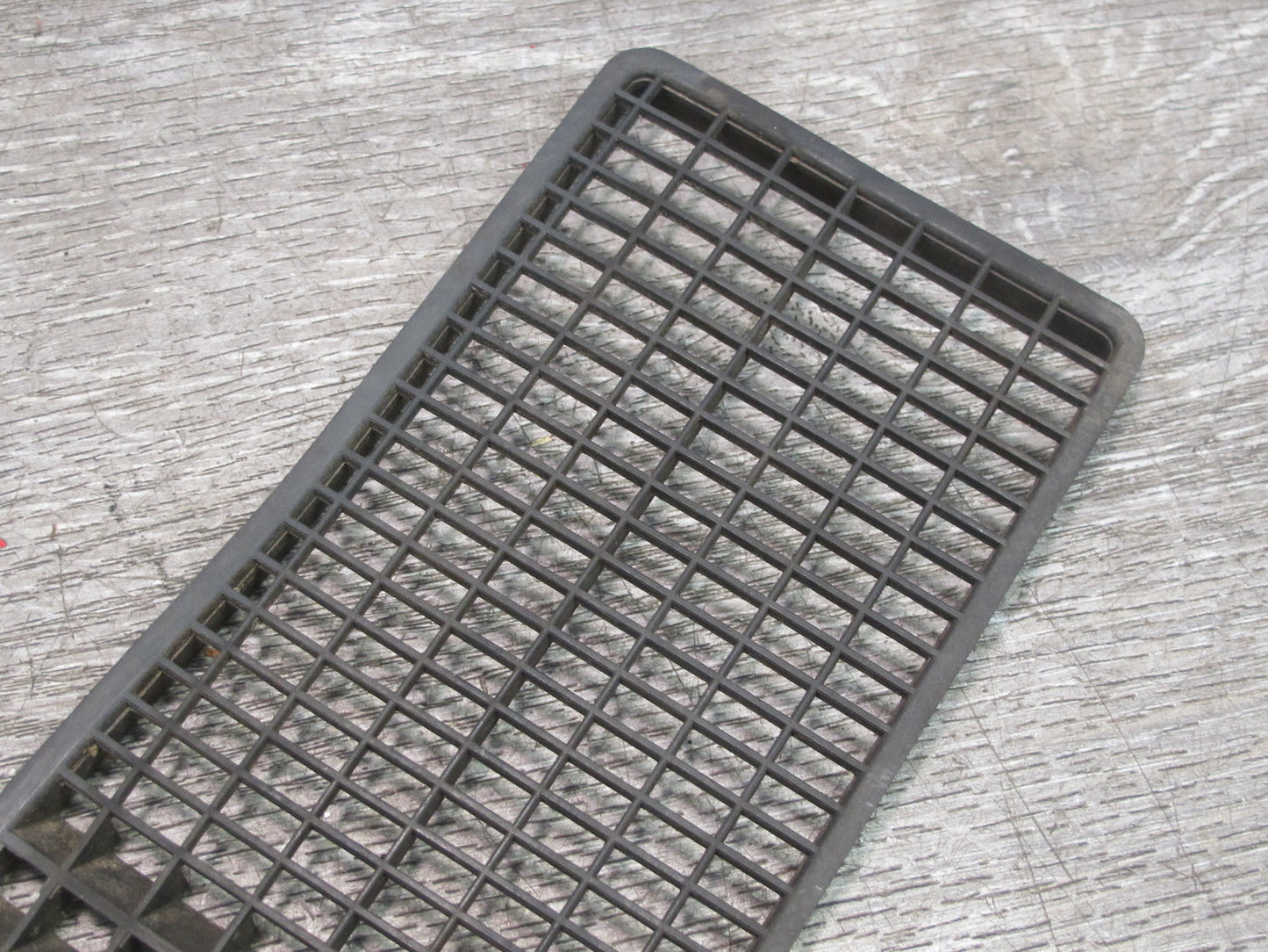 84-89 Nissan Z31 300ZX Set of 2 Front Left & Right Vent Cowl Grille OEM