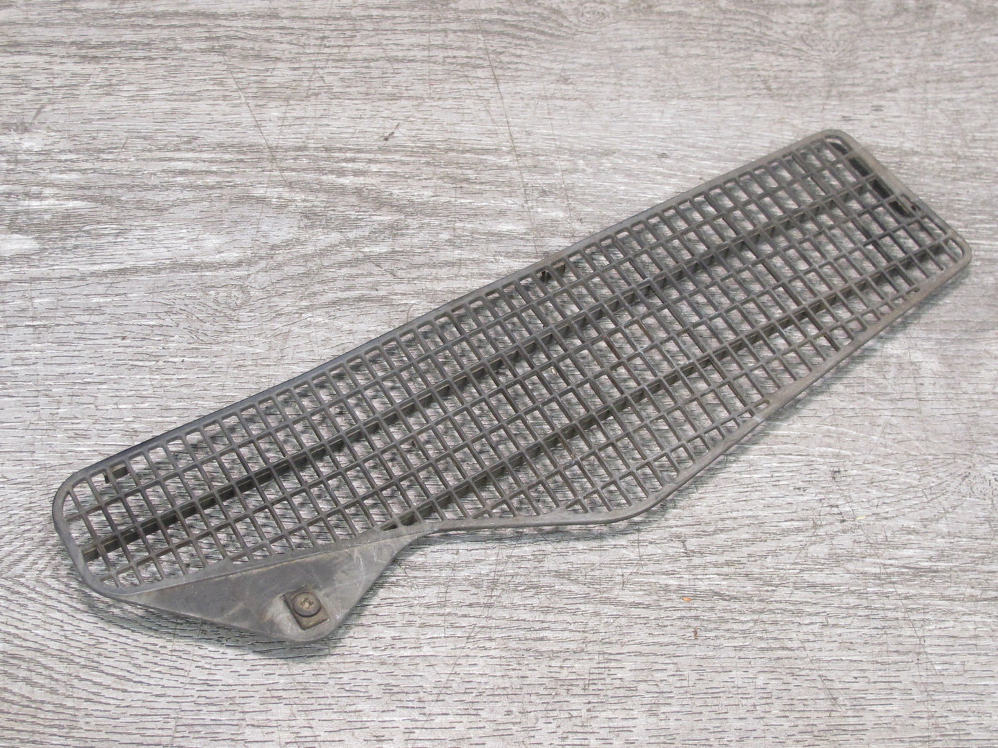 84-89 Nissan Z31 300ZX Set of 2 Front Left & Right Vent Cowl Grille OEM