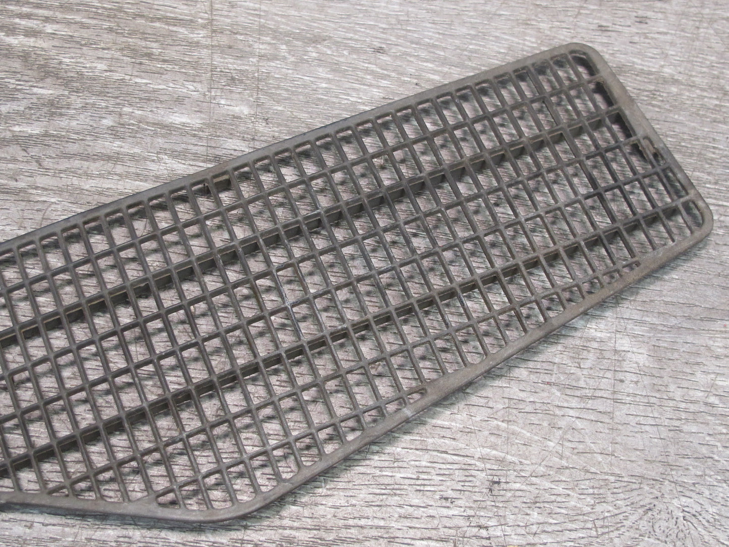 84-89 Nissan Z31 300ZX Set of 2 Front Left & Right Vent Cowl Grille OEM