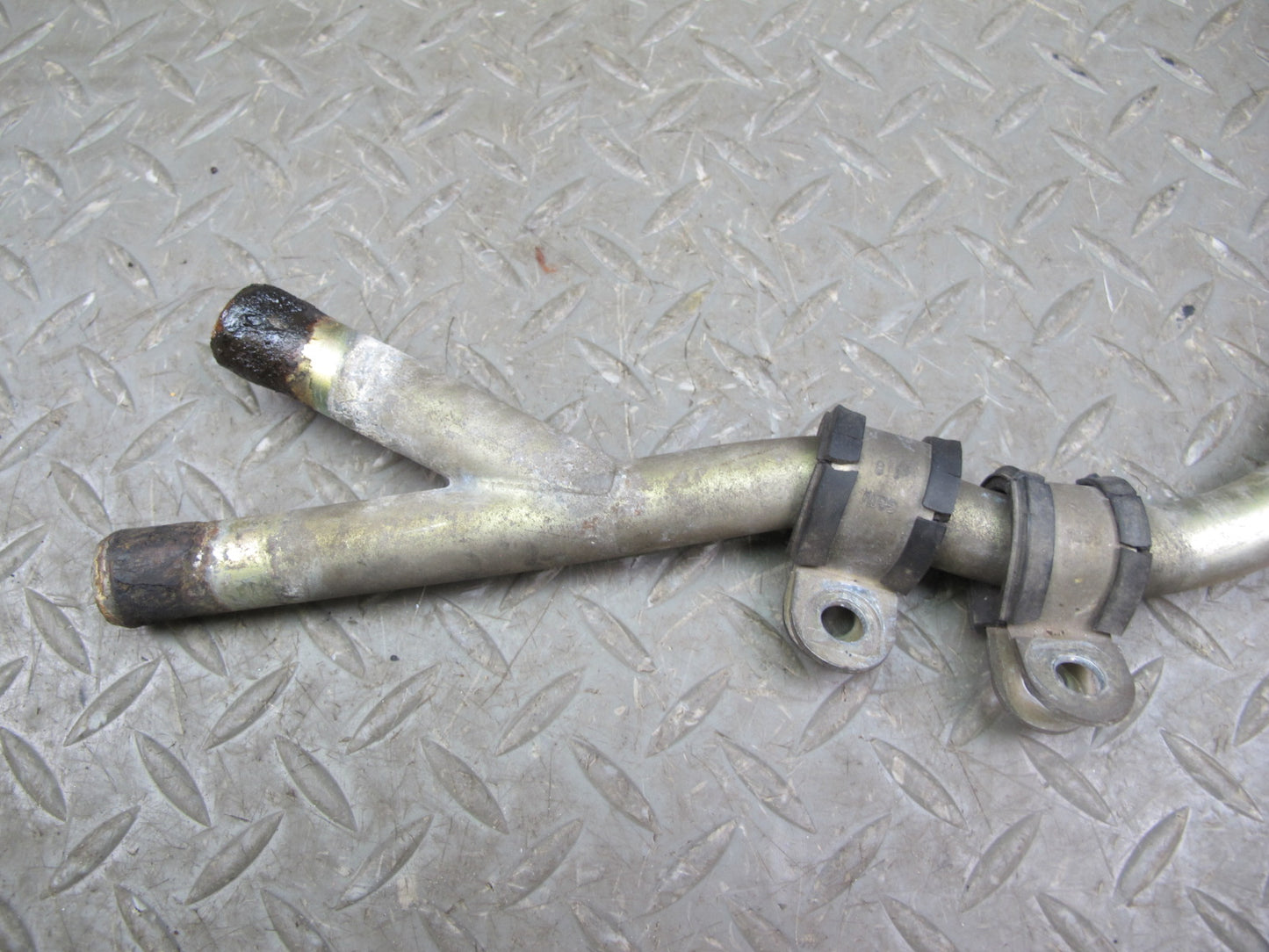 1986-1987 Porsche 928S Engine Coolant Hose Pipe Line Tube