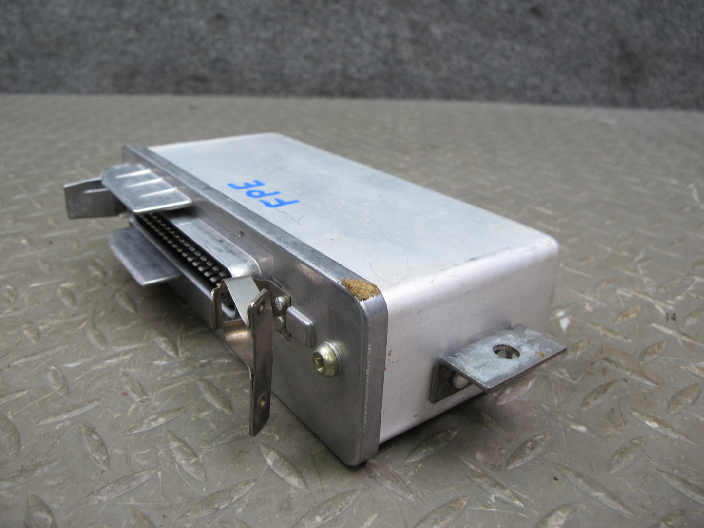1986-1987 Porsche 944 928 Anti-lock Brake ABS Computer Module 0265103013