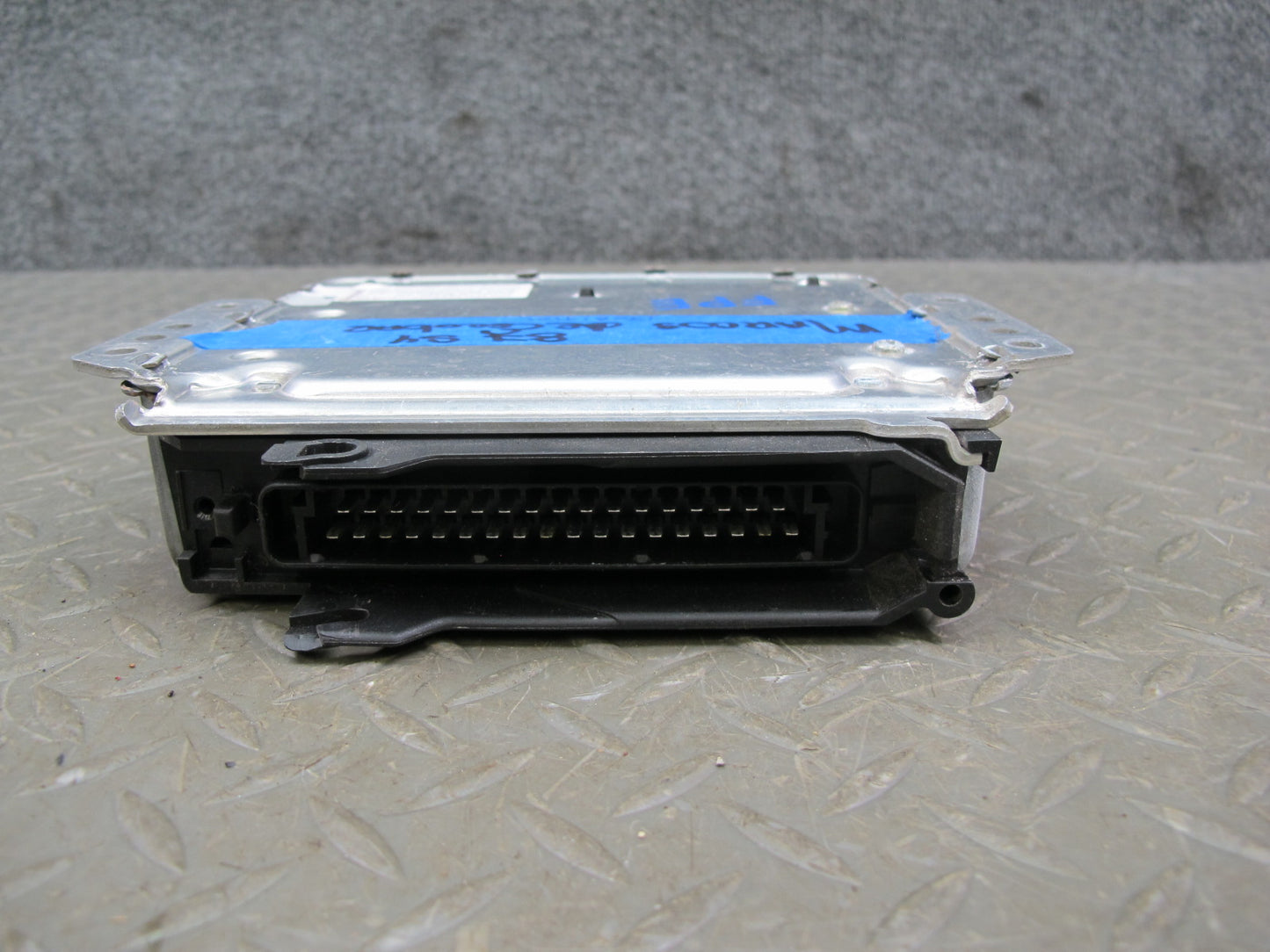 1987 Porsche 928S 5.0L M28.41 Engine ECU ECM Computer Control Module 92861812310