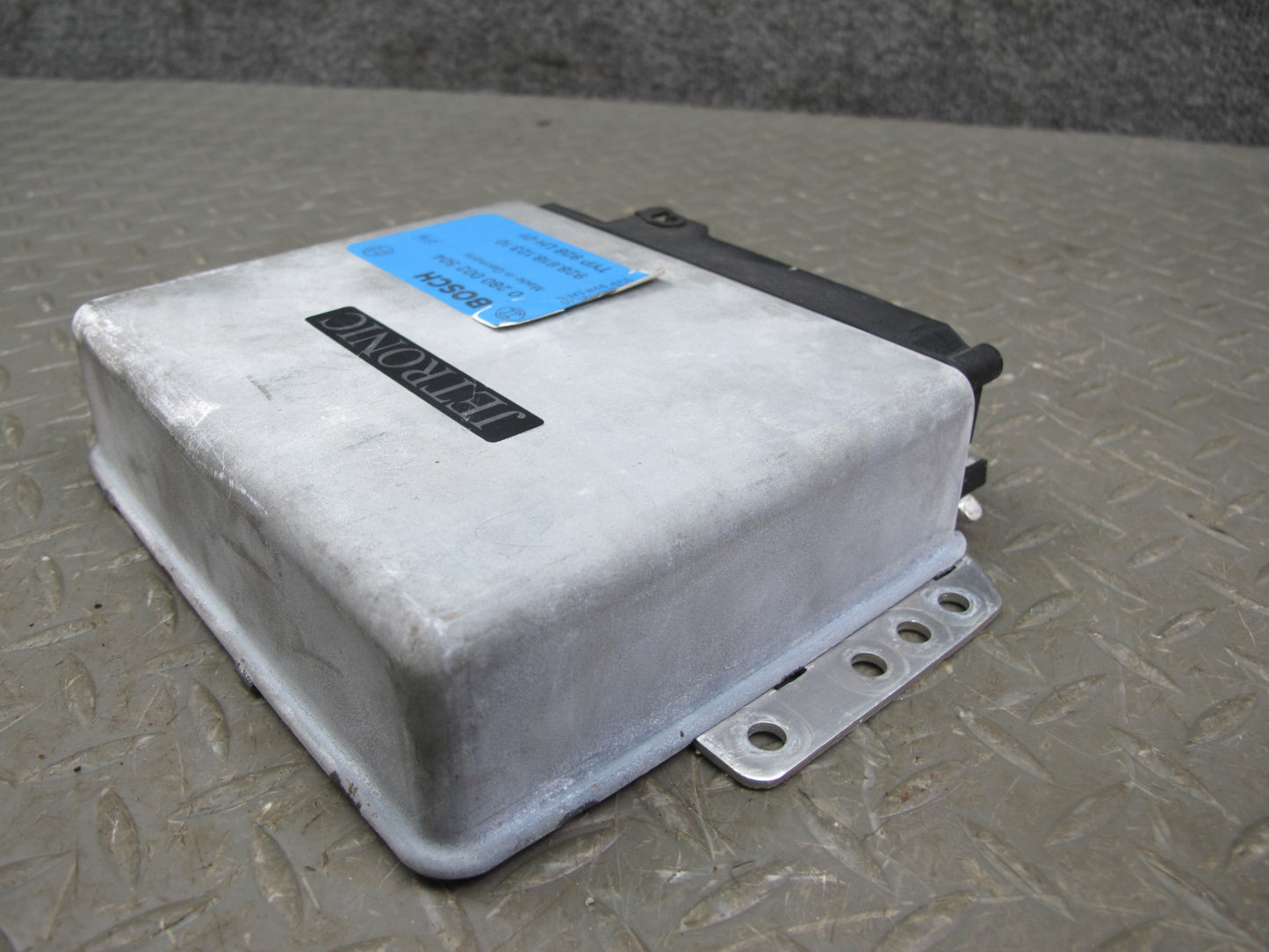 1987 Porsche 928S 5.0L M28.41 Engine ECU ECM Computer Control Module 92861812310