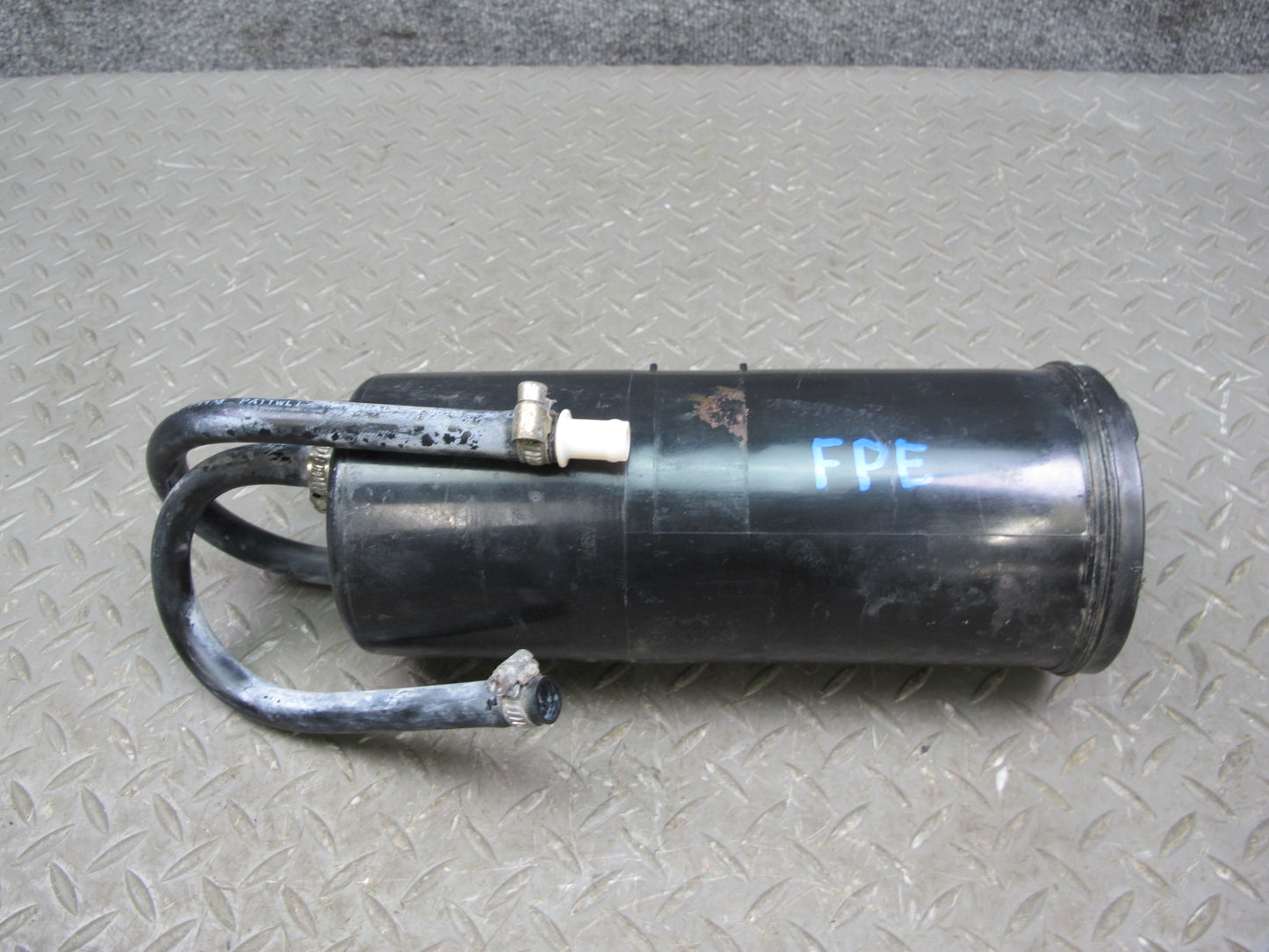 1983-1991 Porsche 928 S Fuel Vapor Evap Charcoal Canister 92820101405