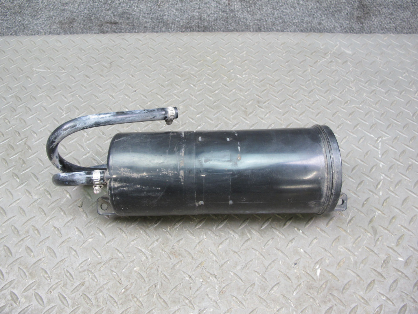 1983-1991 Porsche 928 S Fuel Vapor Evap Charcoal Canister 92820101405