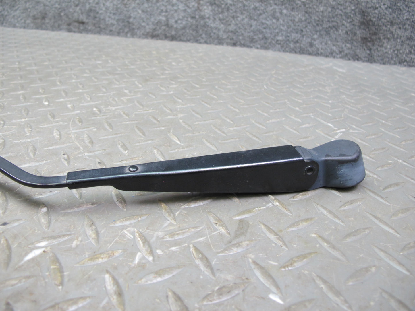 1987-1991 Porsche 928 S Rear Hatch Tail Gate Trunk Wiper Arm Set of 2