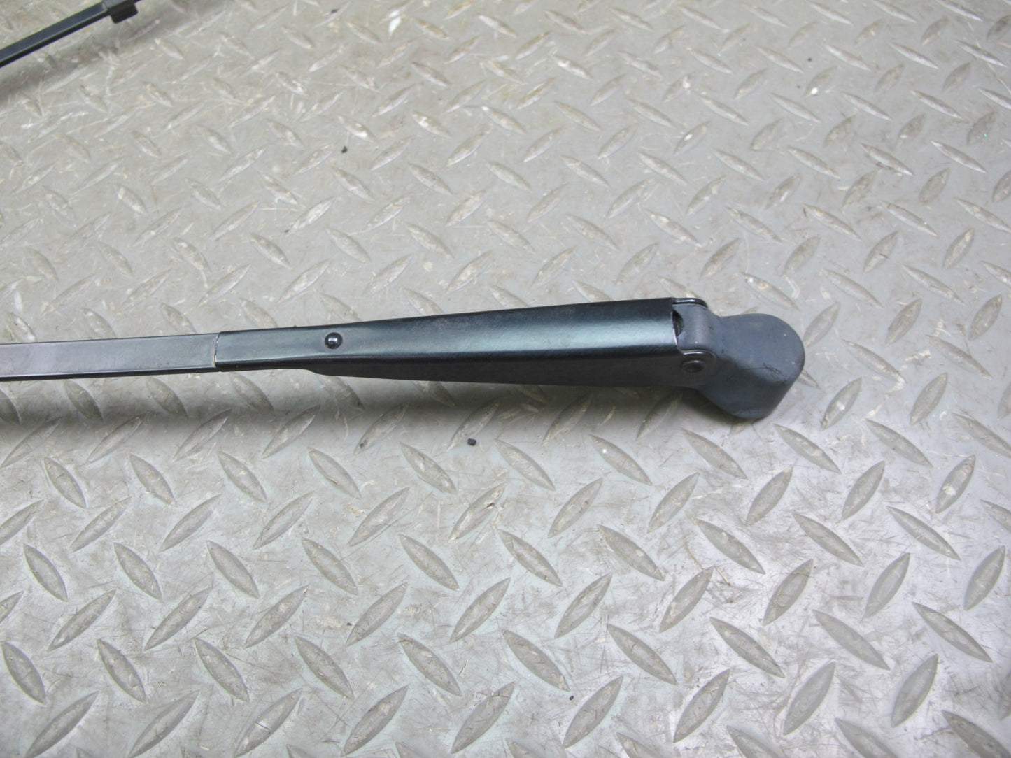 1987-1991 Porsche 928 S Rear Hatch Tail Gate Trunk Wiper Arm Set of 2