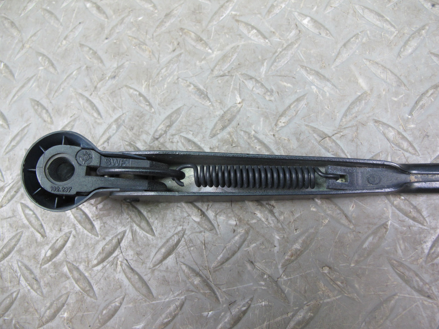 1987-1991 Porsche 928 S Rear Hatch Tail Gate Trunk Wiper Arm Set of 2