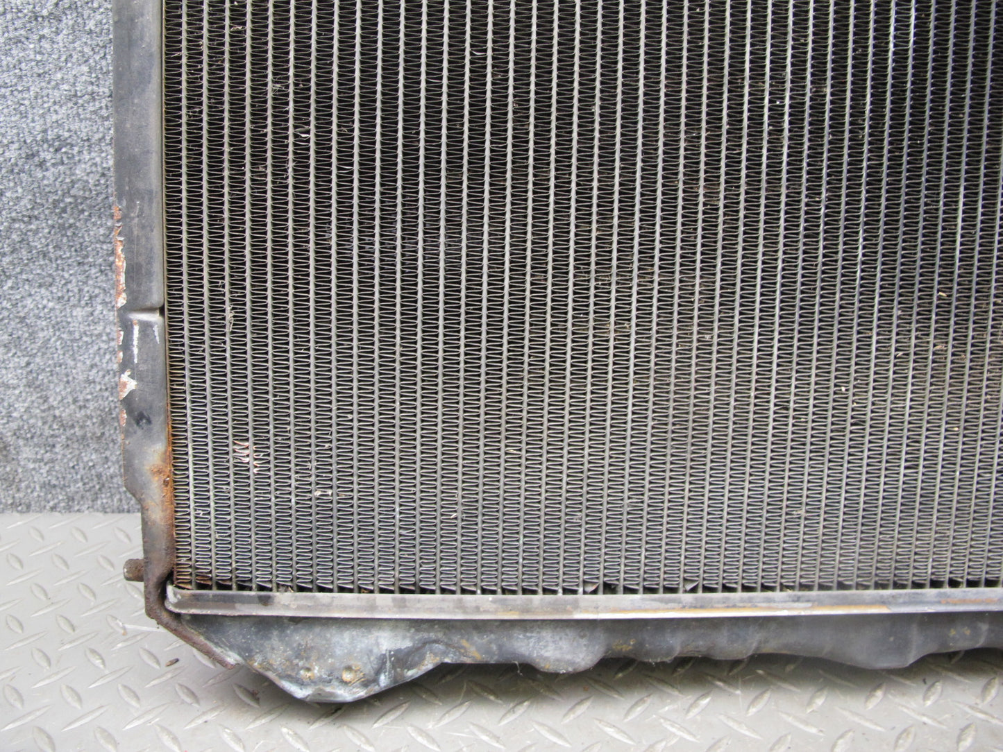 84-89 Nissan Z31 300ZX M/T Turbo Engine Cooling Radiator OEM