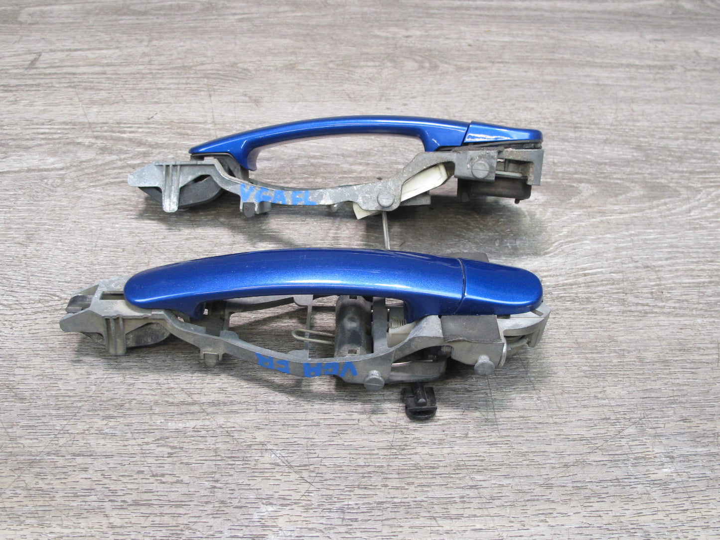 06-09 VW Rabbit GTI R32 MK5 2DOOR Set of 2 Left & Right Exterior Door Handle OEM