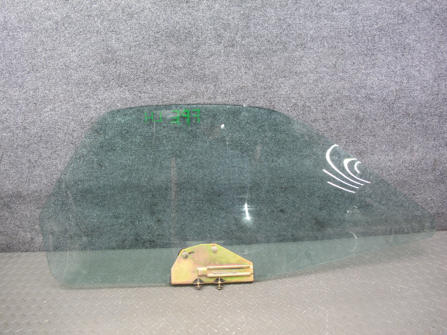 1983-1995 Porsche 928 S4 Front Left Driver Side Door Window Glass