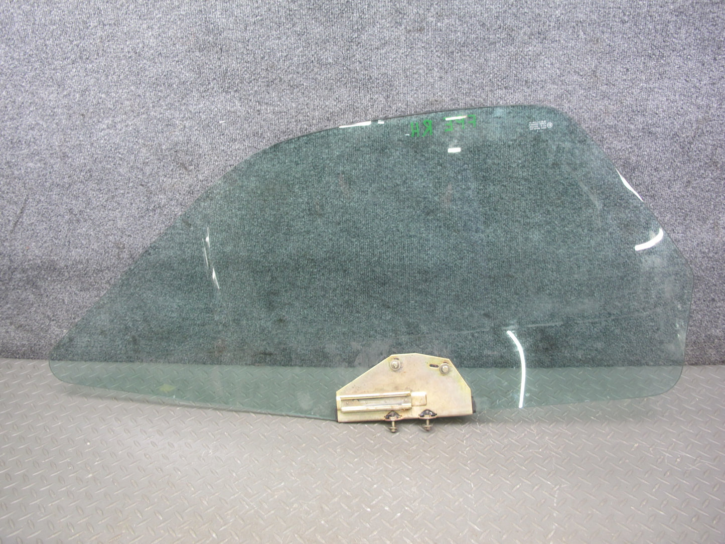 1983-1995 Porsche 928 S4 Front Right Passenger Side Door Window Glass