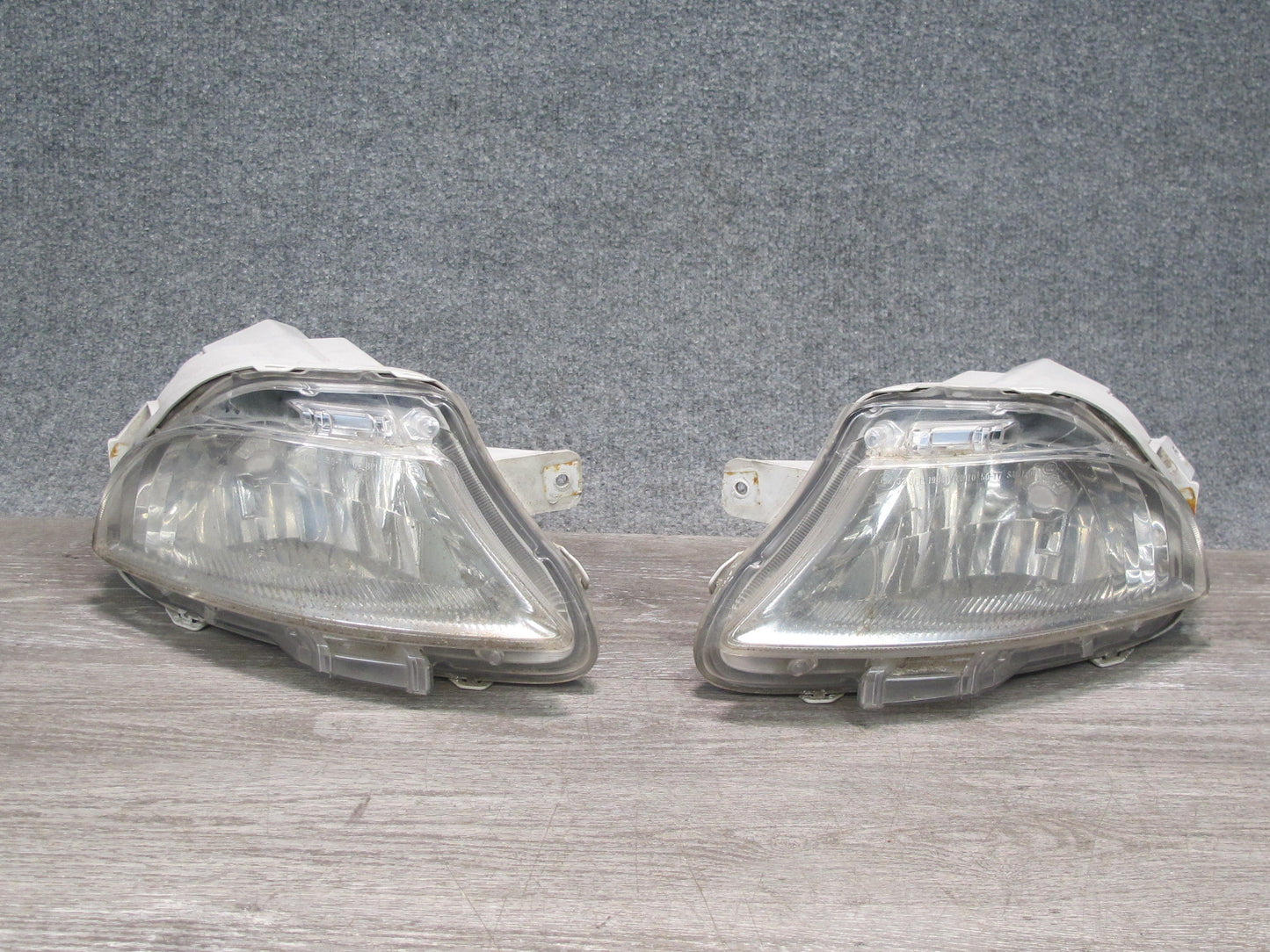 07-09 Lexus UVF46 LS600h LS460 Set of 2 Front Left & Right Fog Light Lamp OEM