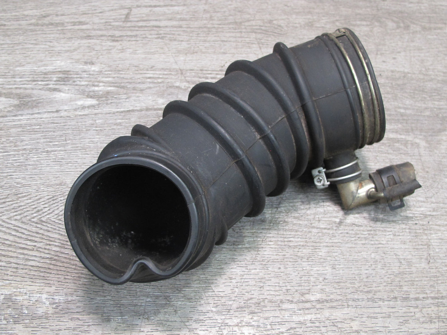 85-89 Nissan Z31 300ZX Air Intake Tube Hose Duct Pipe OEM