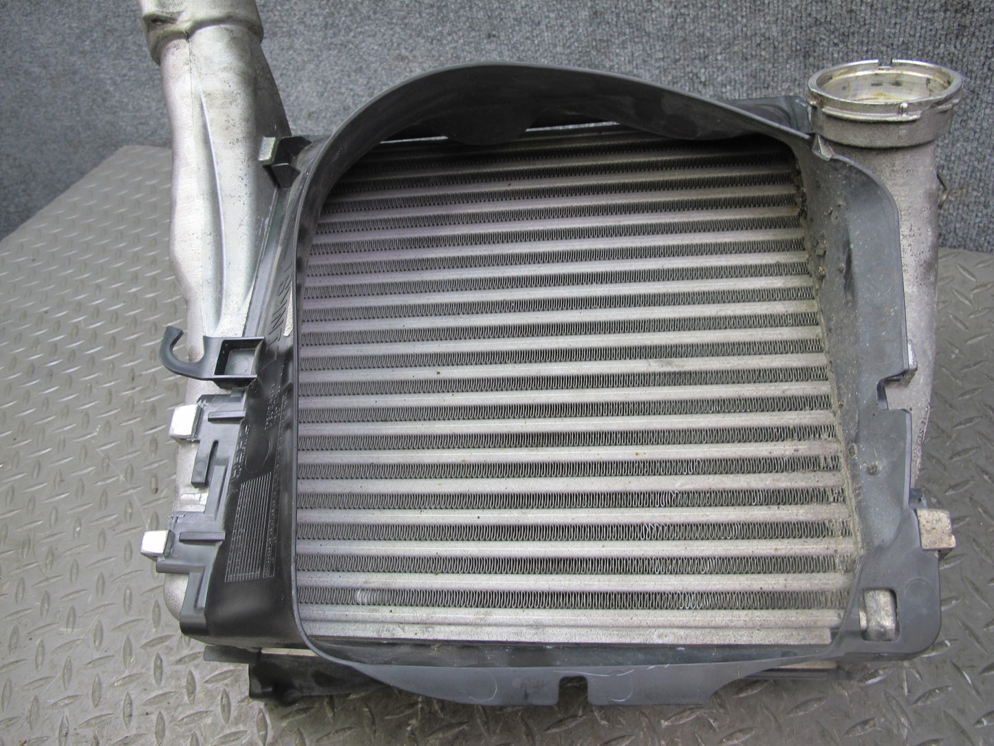 2011-2018 Porsche Cayenne 958 4.8L Turbo Left Intercooler Unit w Shroud