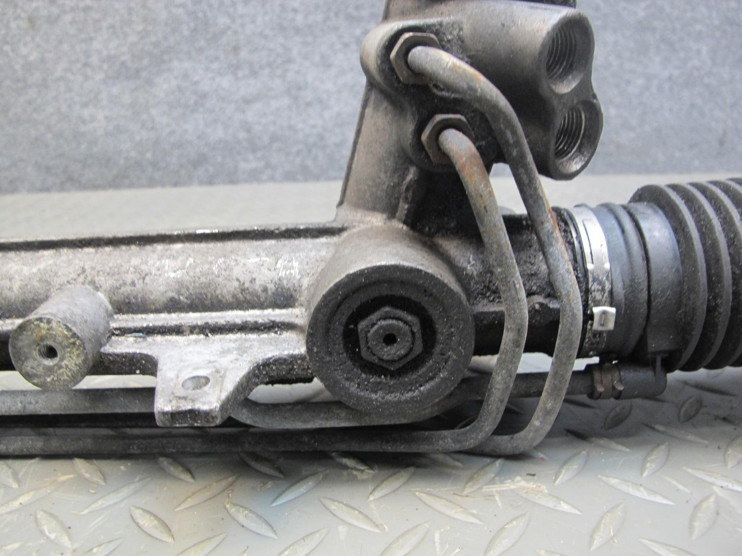 06-09 Pontiac Solstice Saturn SKY Power Steering Rack & Pinion 15923219 OEM