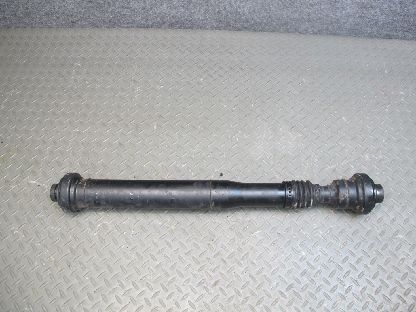 2011-2018 Porsche Cayenne 958 Front Drive Shaft Driveshaft 7P0521101J