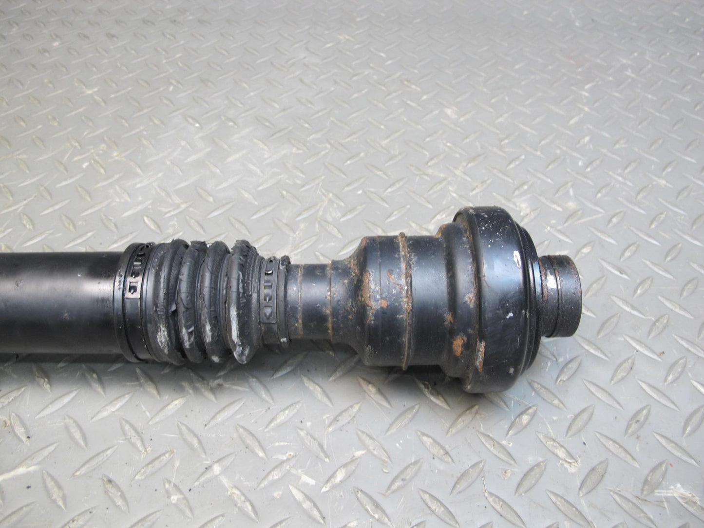 2011-2018 Porsche Cayenne 958 Front Drive Shaft Driveshaft 7P0521101J