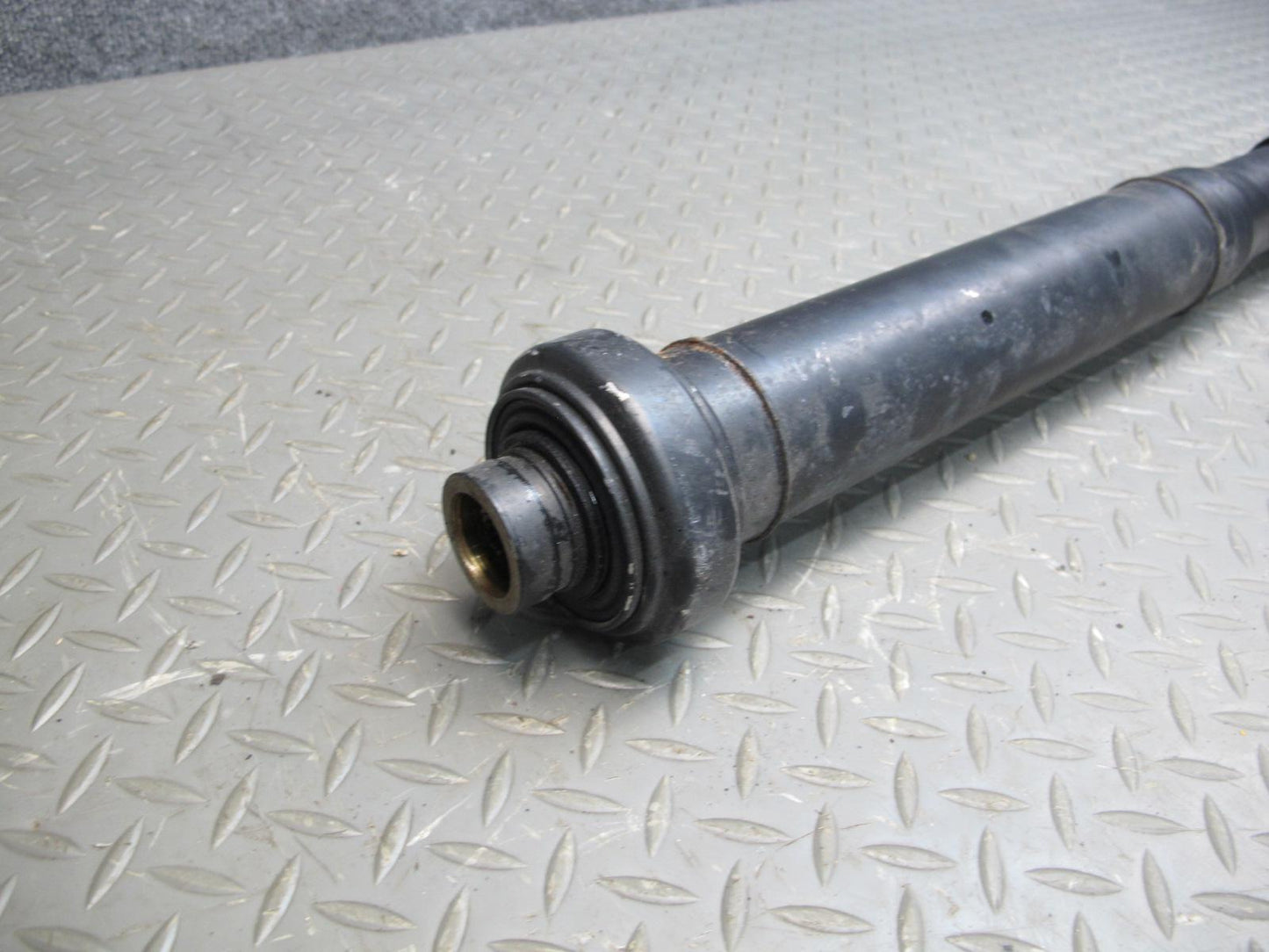 2011-2018 Porsche Cayenne 958 Front Drive Shaft Driveshaft 7P0521101J