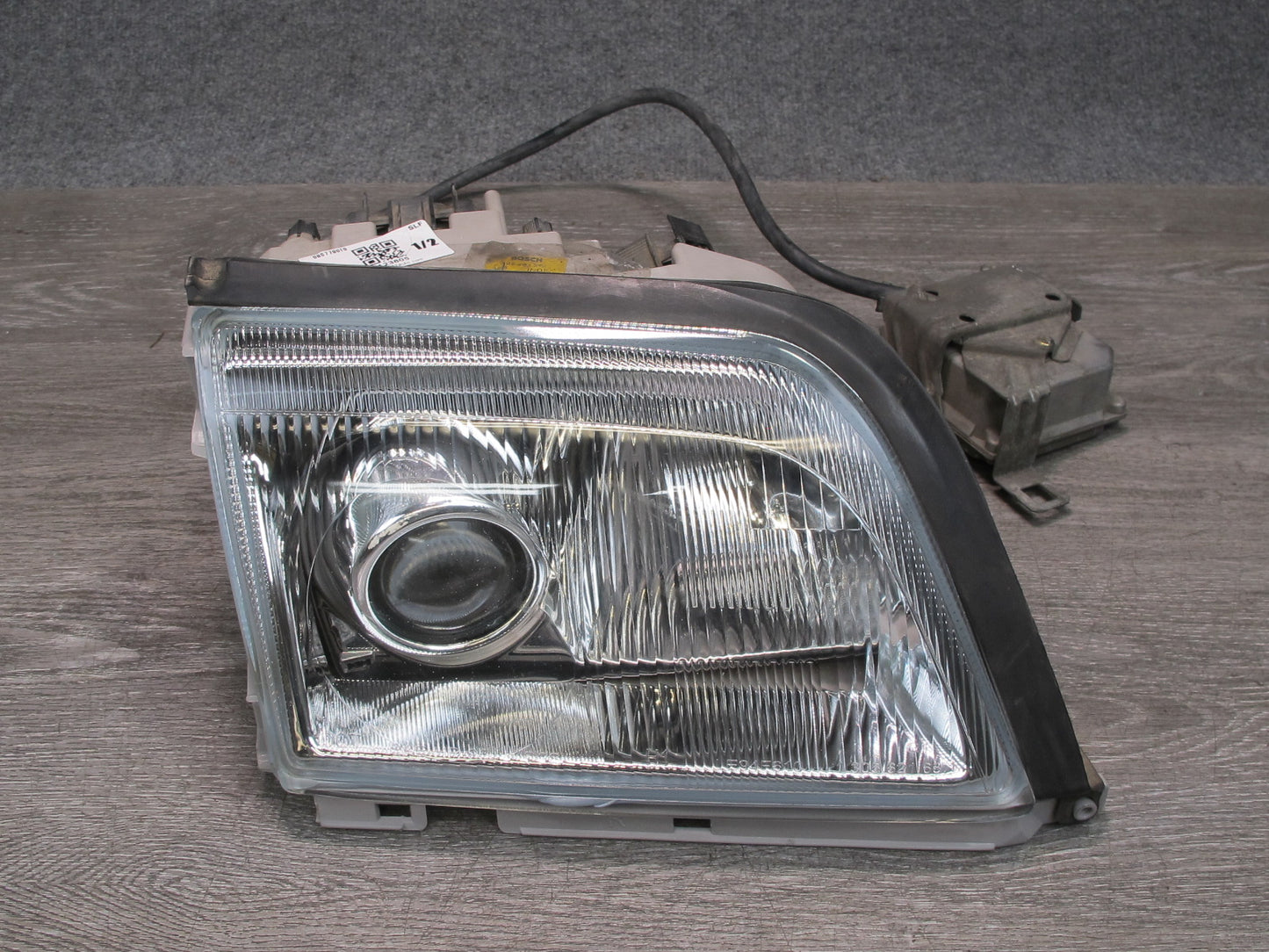 96-02 Mercedes R129 Set of 2 Front Left & Right Xenon HID Headlight Lamp OEM