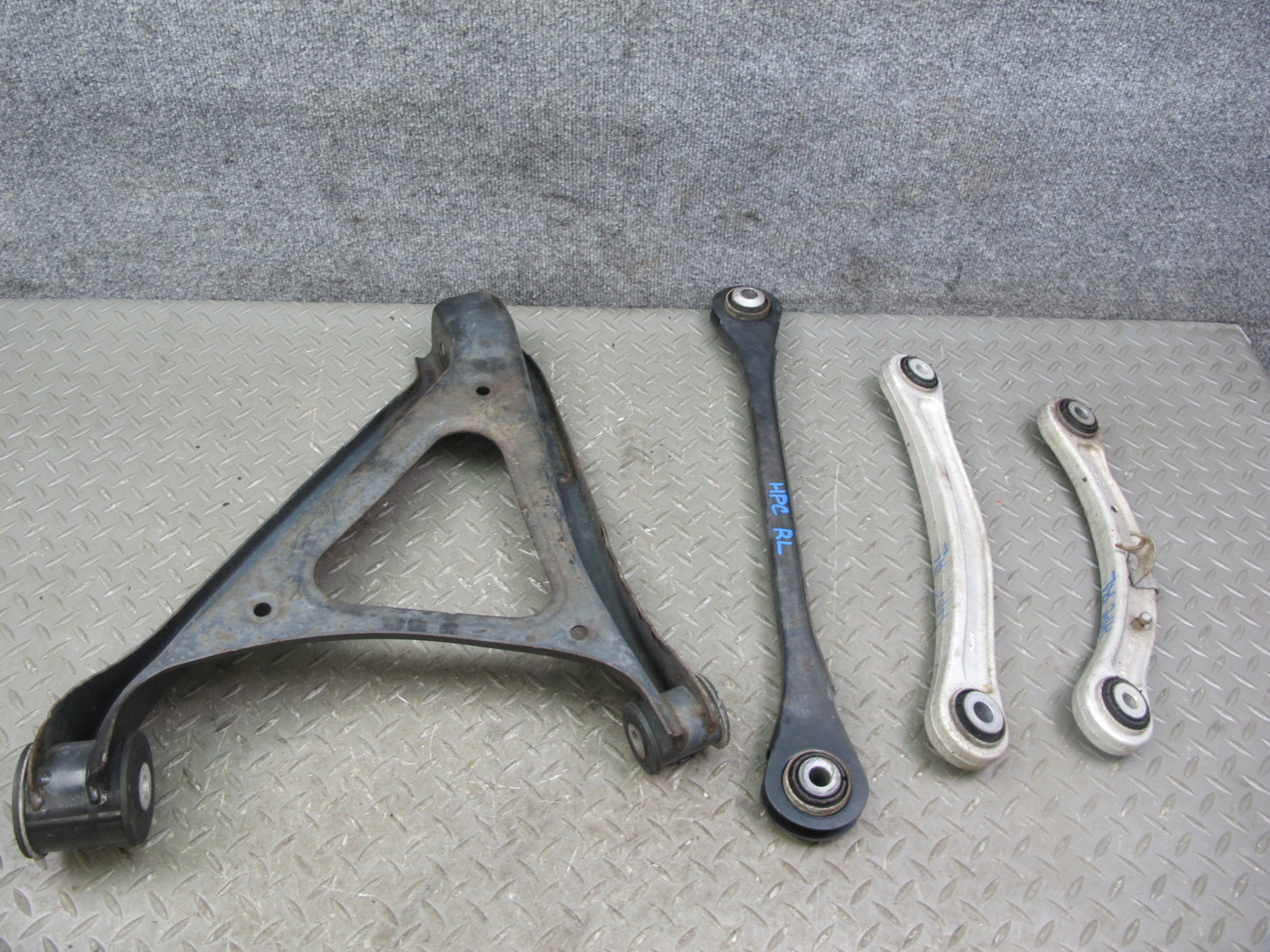 2011-2018 Porsche Cayenne 958 Rear Right Suspension Control Arm Set of 4