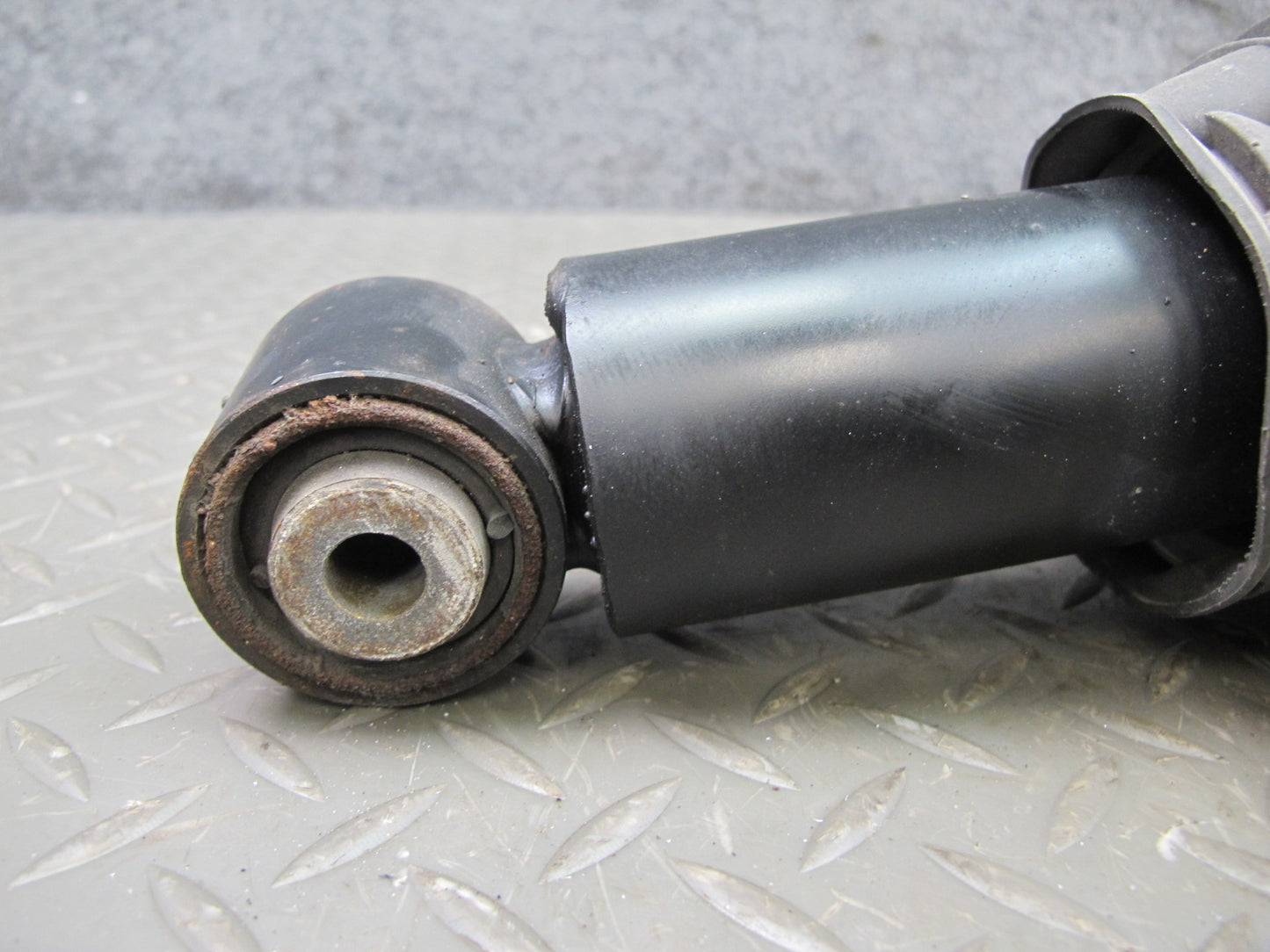 2012-2014 Porsche Cayenne 958 AWD Rear Left Air Spring Strut Shock Absorber