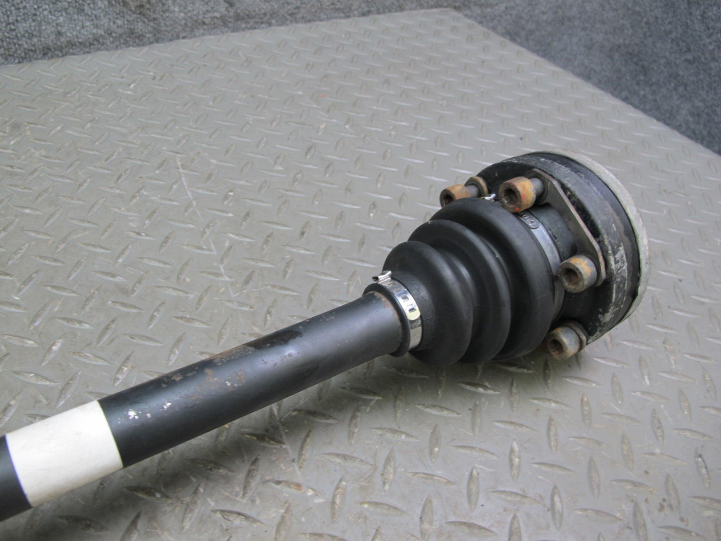 1987-1988 Porsche 928 S M/T Rear Right Suspension Axle Shaft