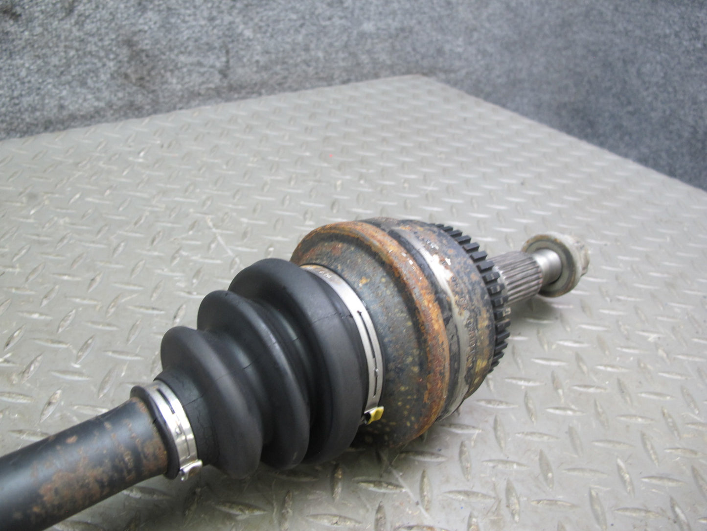 1987-1988 Porsche 928 S M/T Rear Right Suspension Axle Shaft