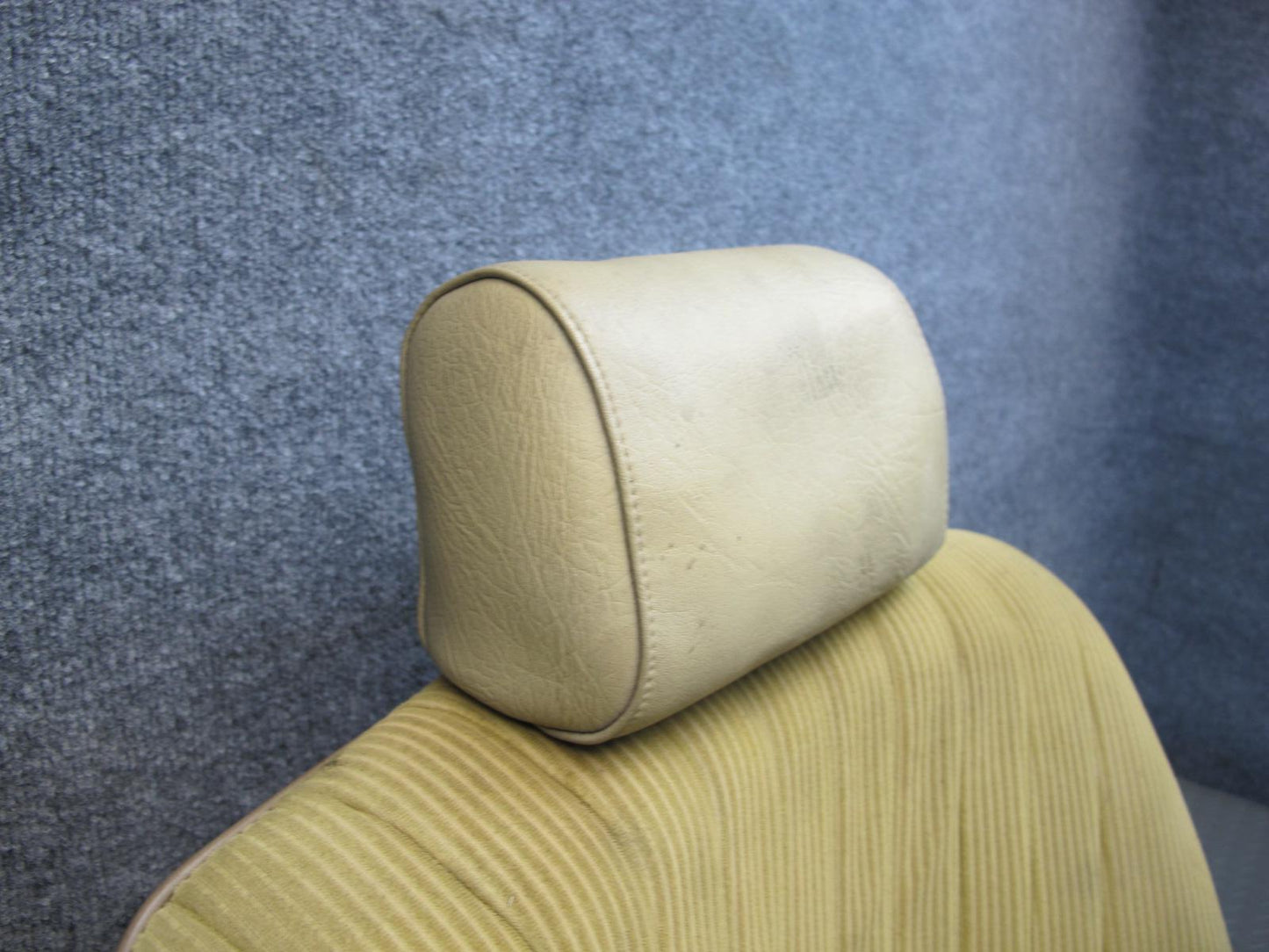 75-82 Triumph TR7 Front Right Beige Cloth Seat OEM