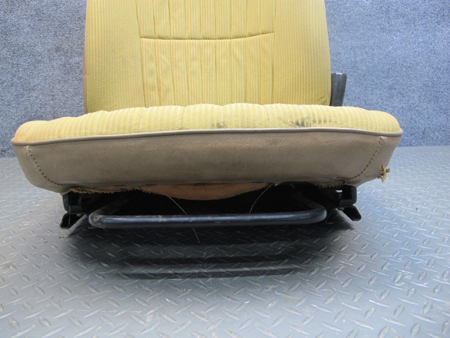 75-82 Triumph TR7 Front Right Beige Cloth Seat OEM