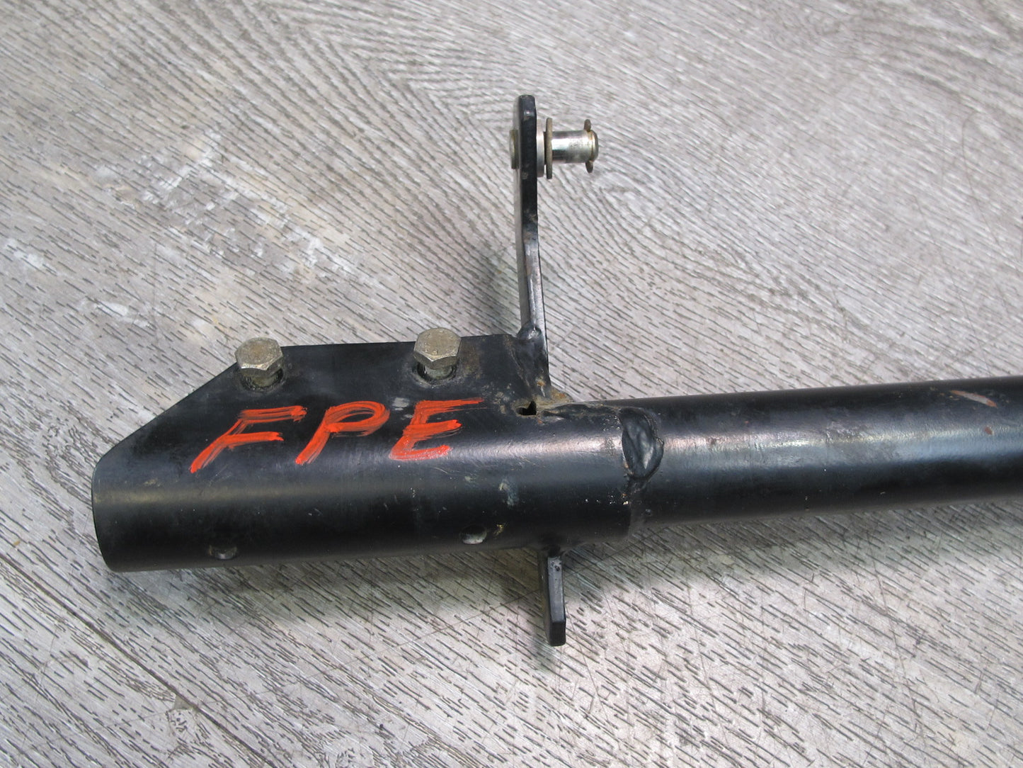 1978-1995 Porsche 928 S Pop-up Headlight Center Shaft Swivel Bar