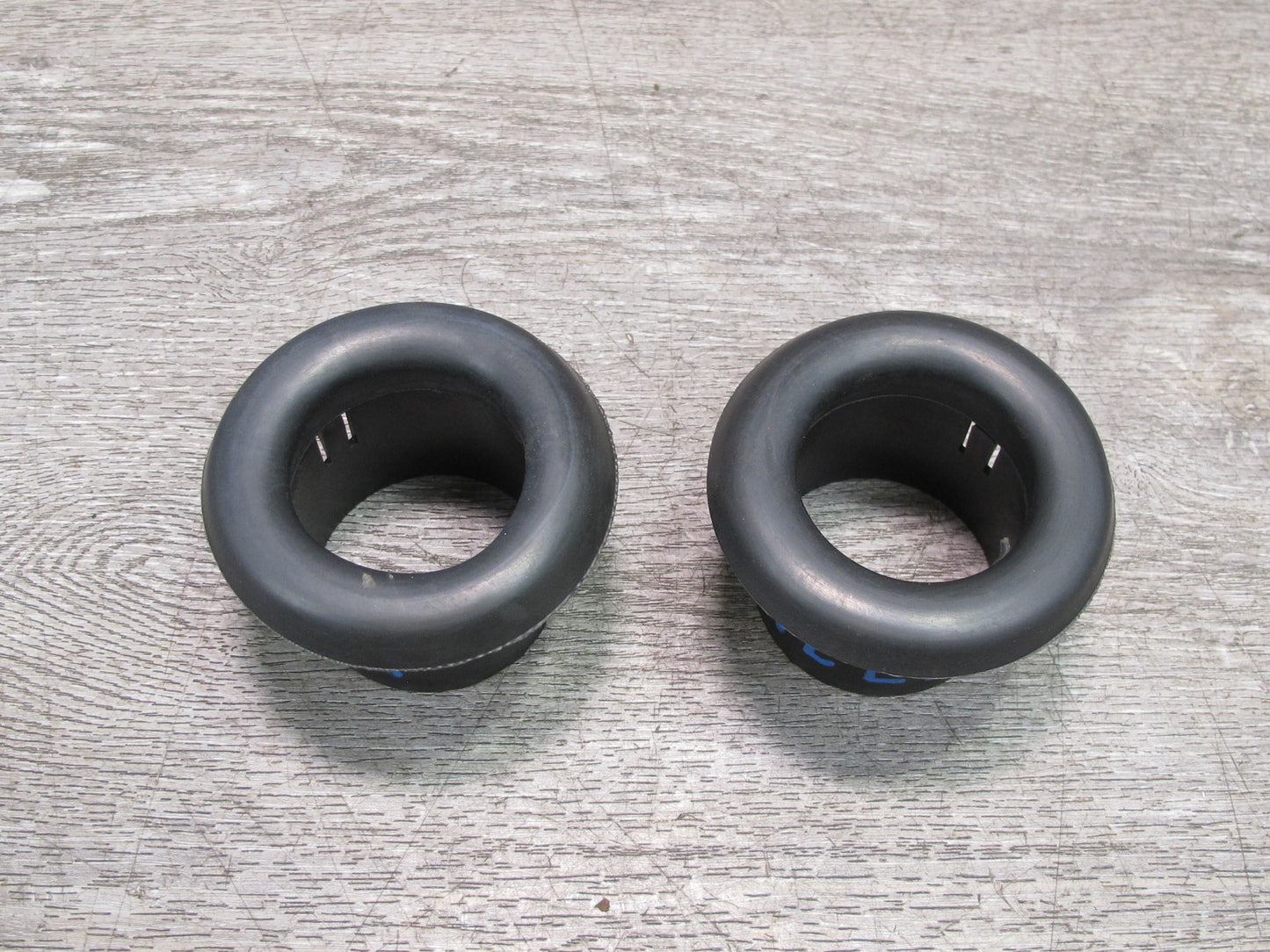 1984-1989 Porsche 928 Rubber Air Channel Duct Outlet Set of 2