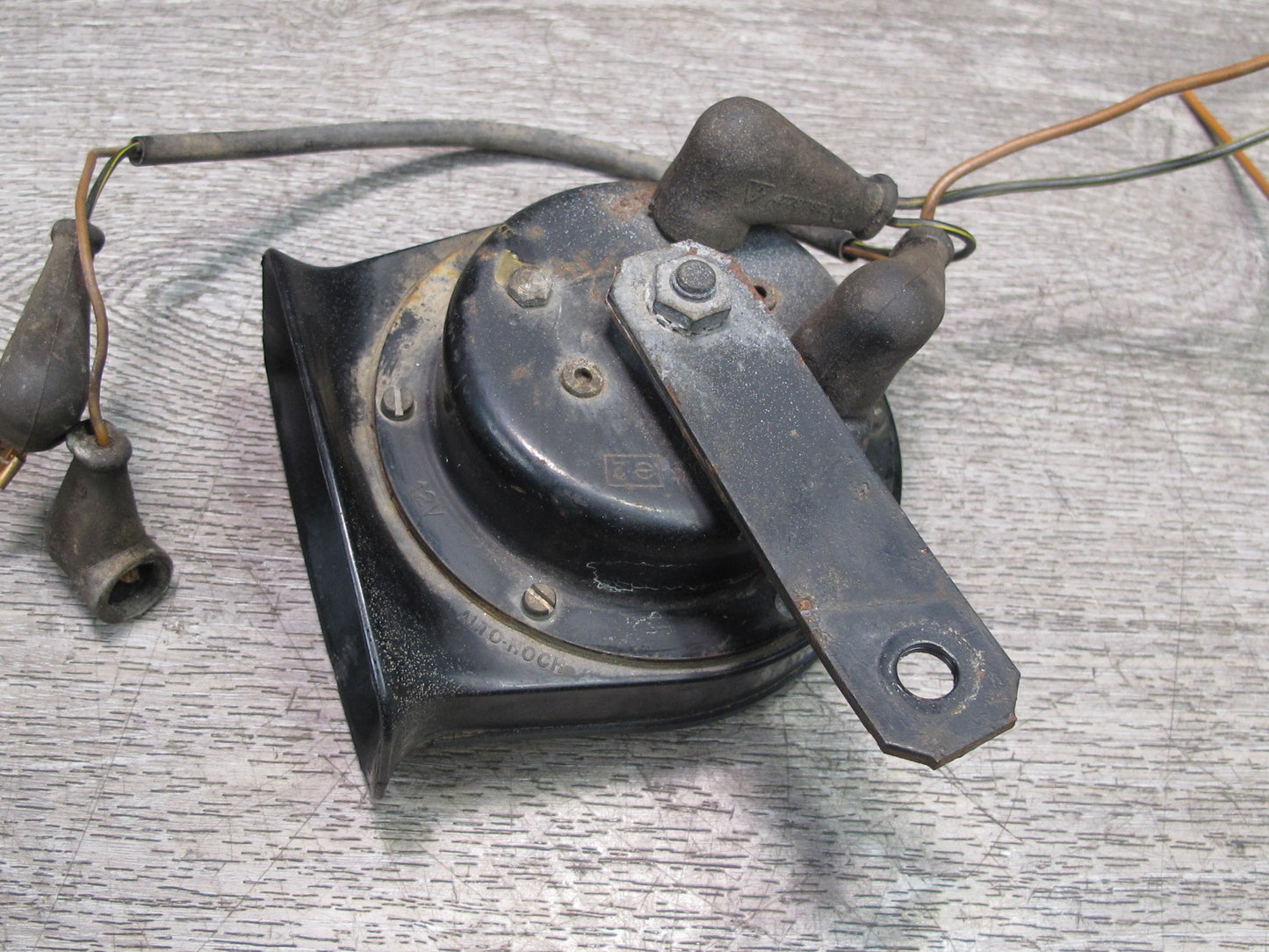 1984-1991 Porsche 928 Horn Signal