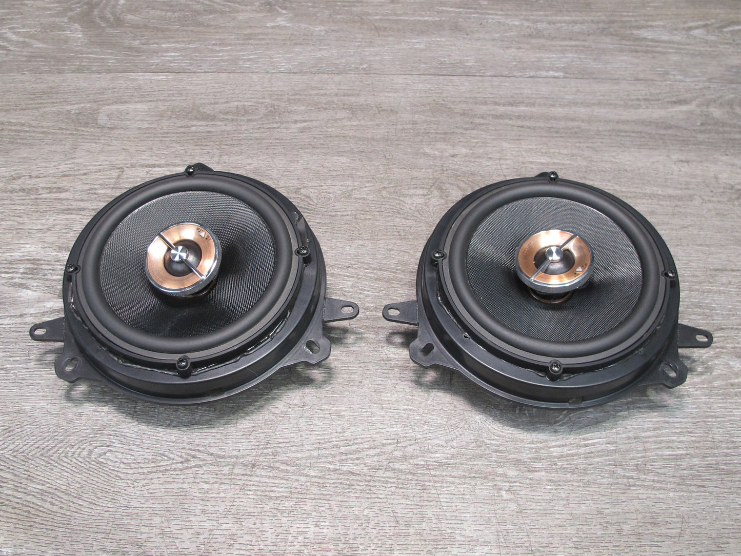 01-05 Lexus JCE10L IS300 Set of 2 Front Left & Right Door Speaker Infinity Kappa