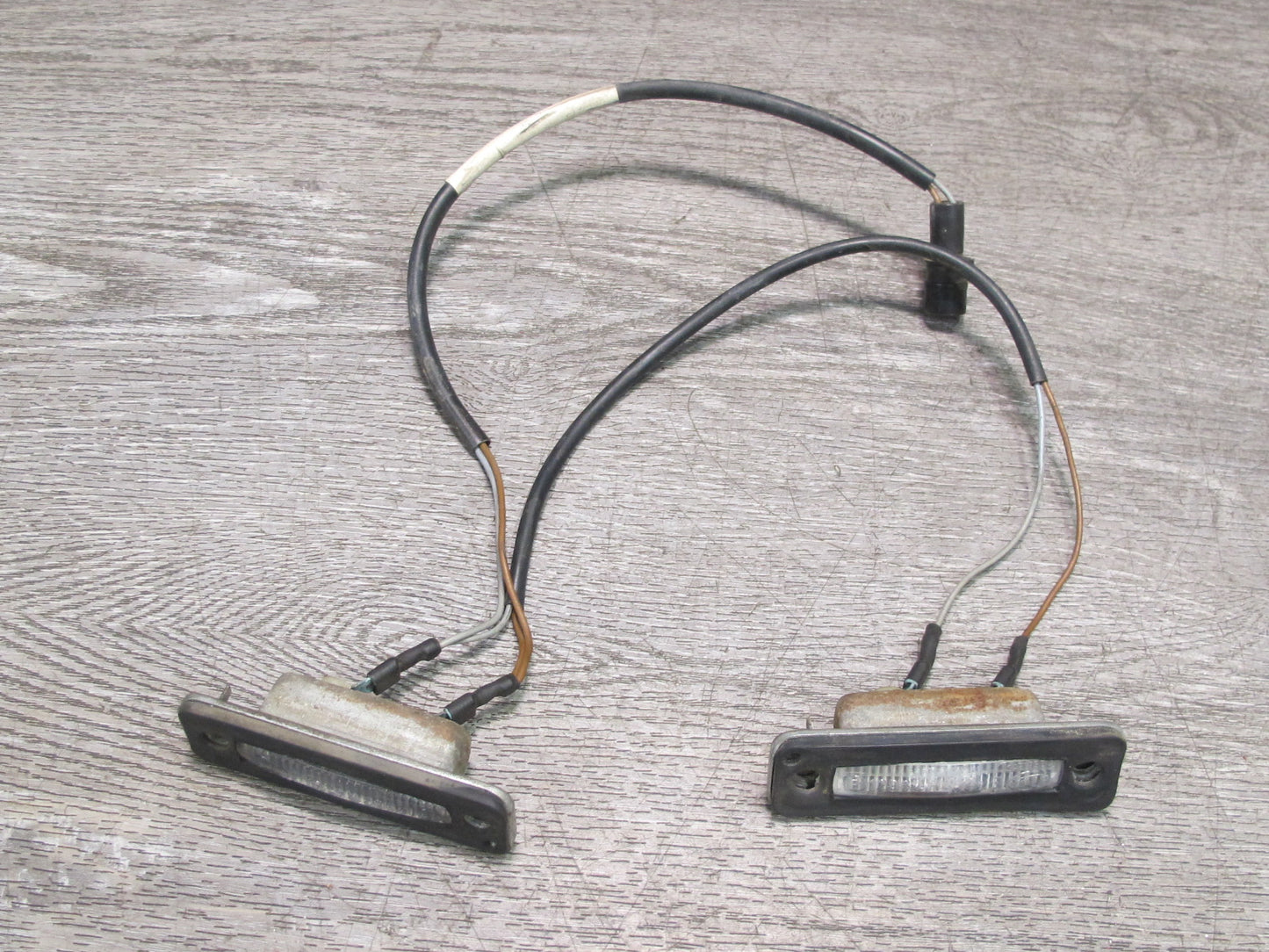 1978-1985 Porsche 928 S Rear Left & Right License Plate Light Lamp Set of 2