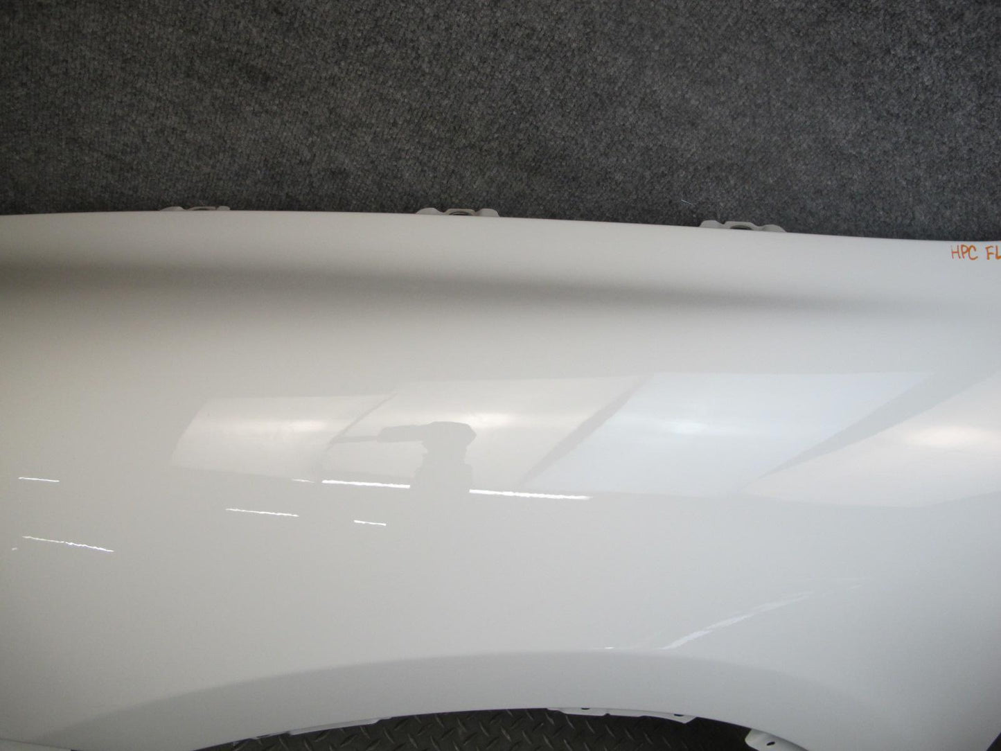 2011-2014 Porsche Cayenne 958 Front Left Fender Shell Panel Cover White