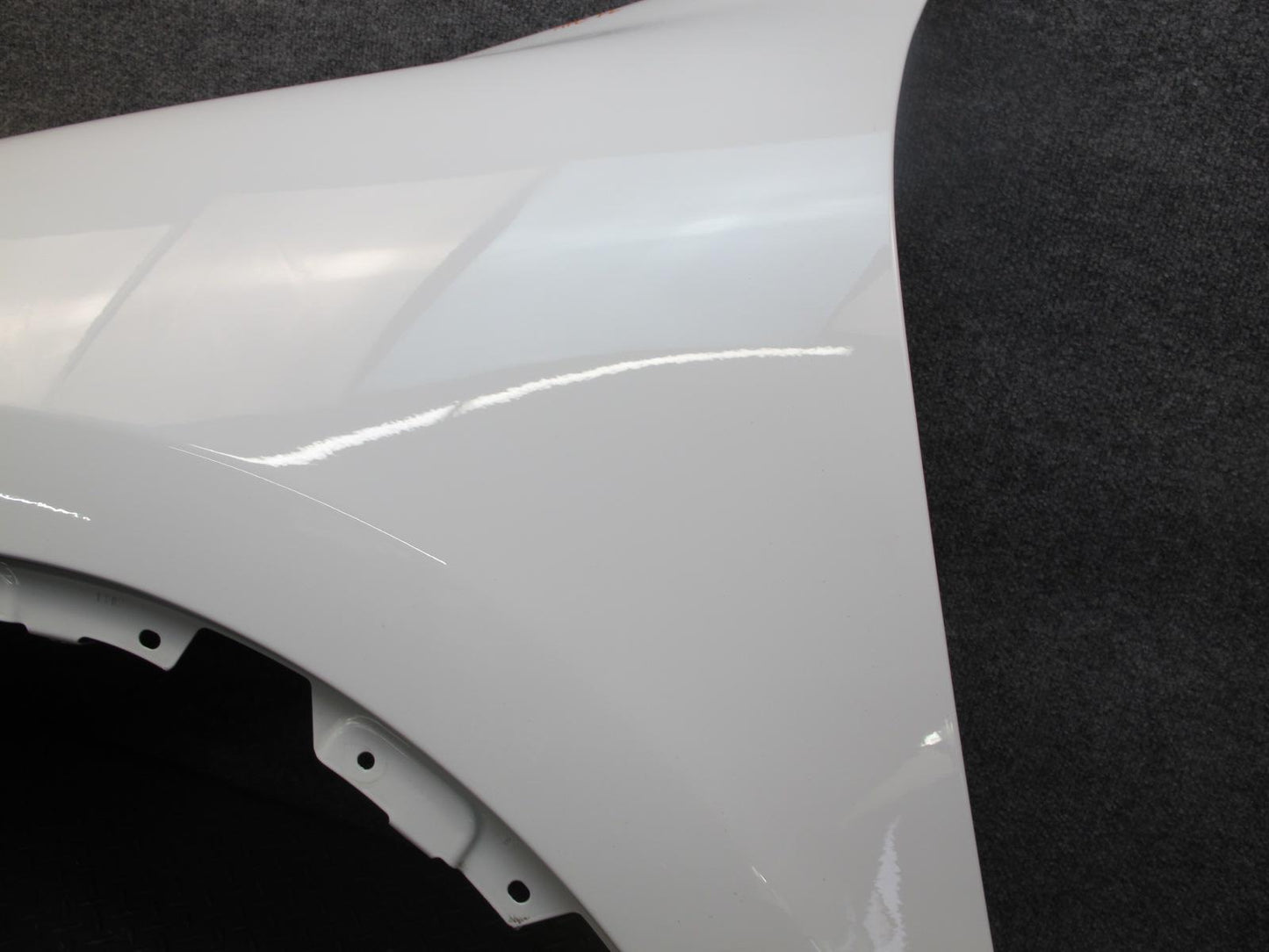 2011-2014 Porsche Cayenne 958 Front Left Fender Shell Panel Cover White