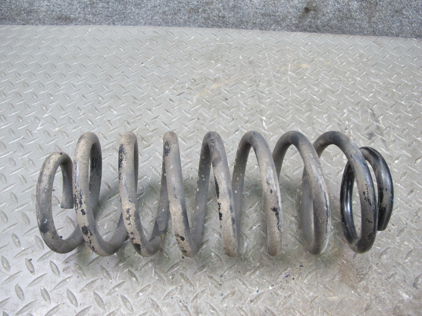 84-89 Nissan Z31 300ZX Turbo 2+0 Set of 2 Rear Left & Right Coil Spring OEM