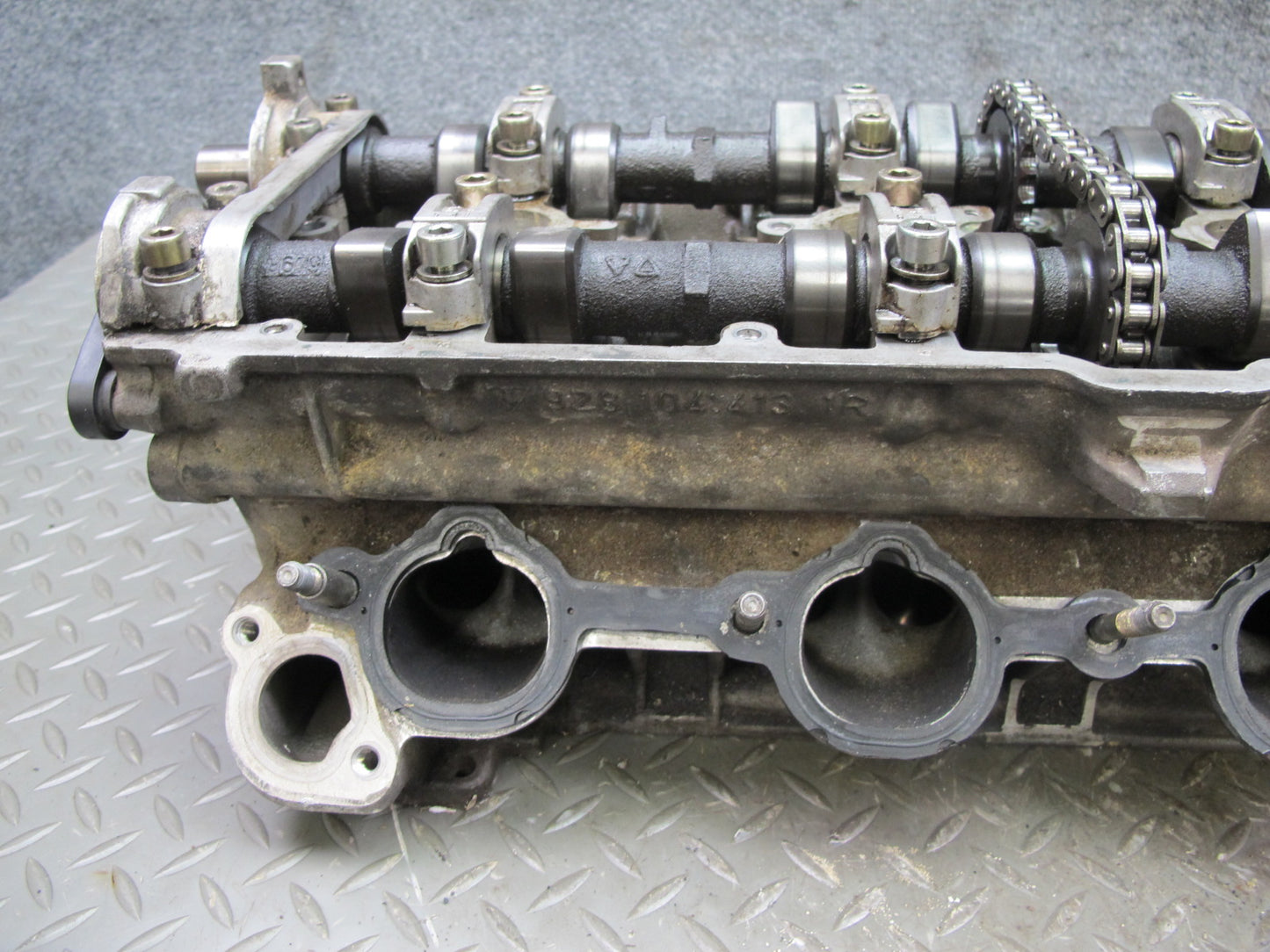 87-89 Porsche 928 5.0L M28.41 Engine Right Cylinder Head w Camshafts 64k Miles