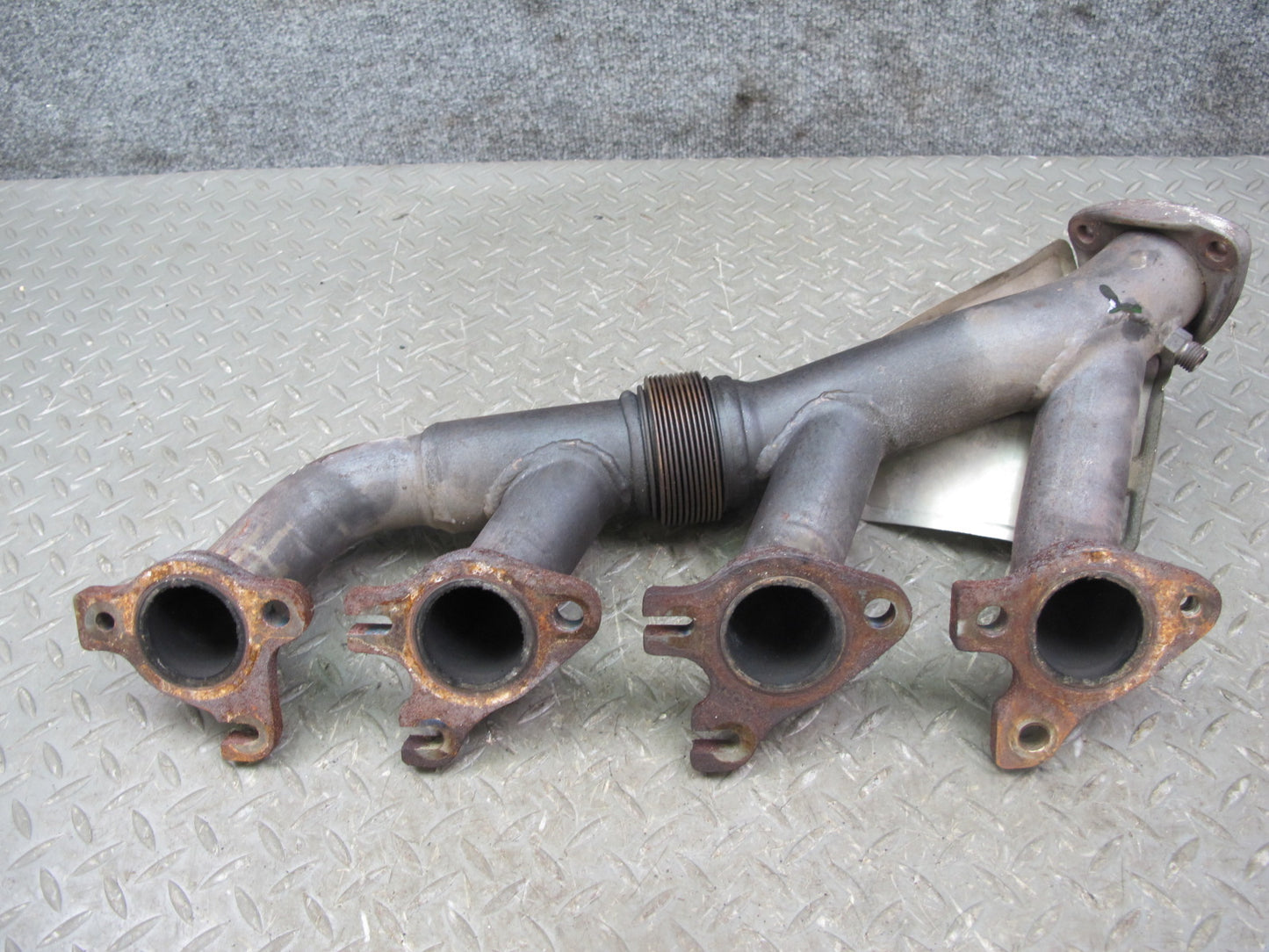 1987-1991 Porsche 928 S 5.0L Engine Left & Right Exhaust Manifold Set of 2