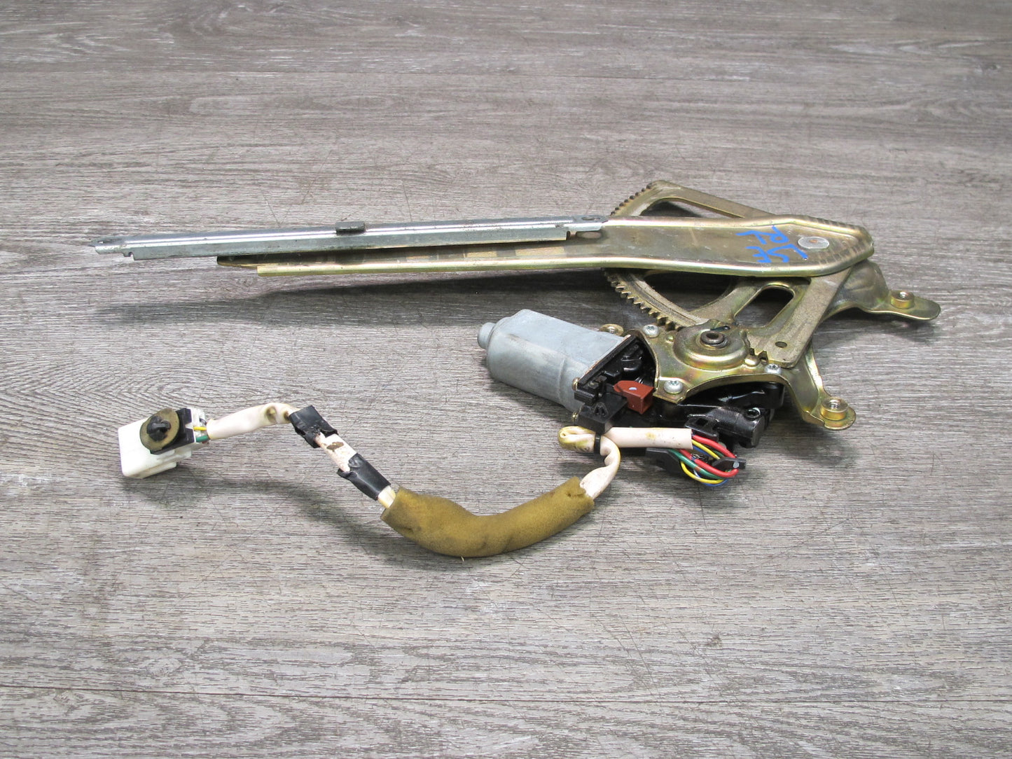 01-06 Lexus UCF30L LS430 Rear Left Door Window Regulator w Motor OEM
