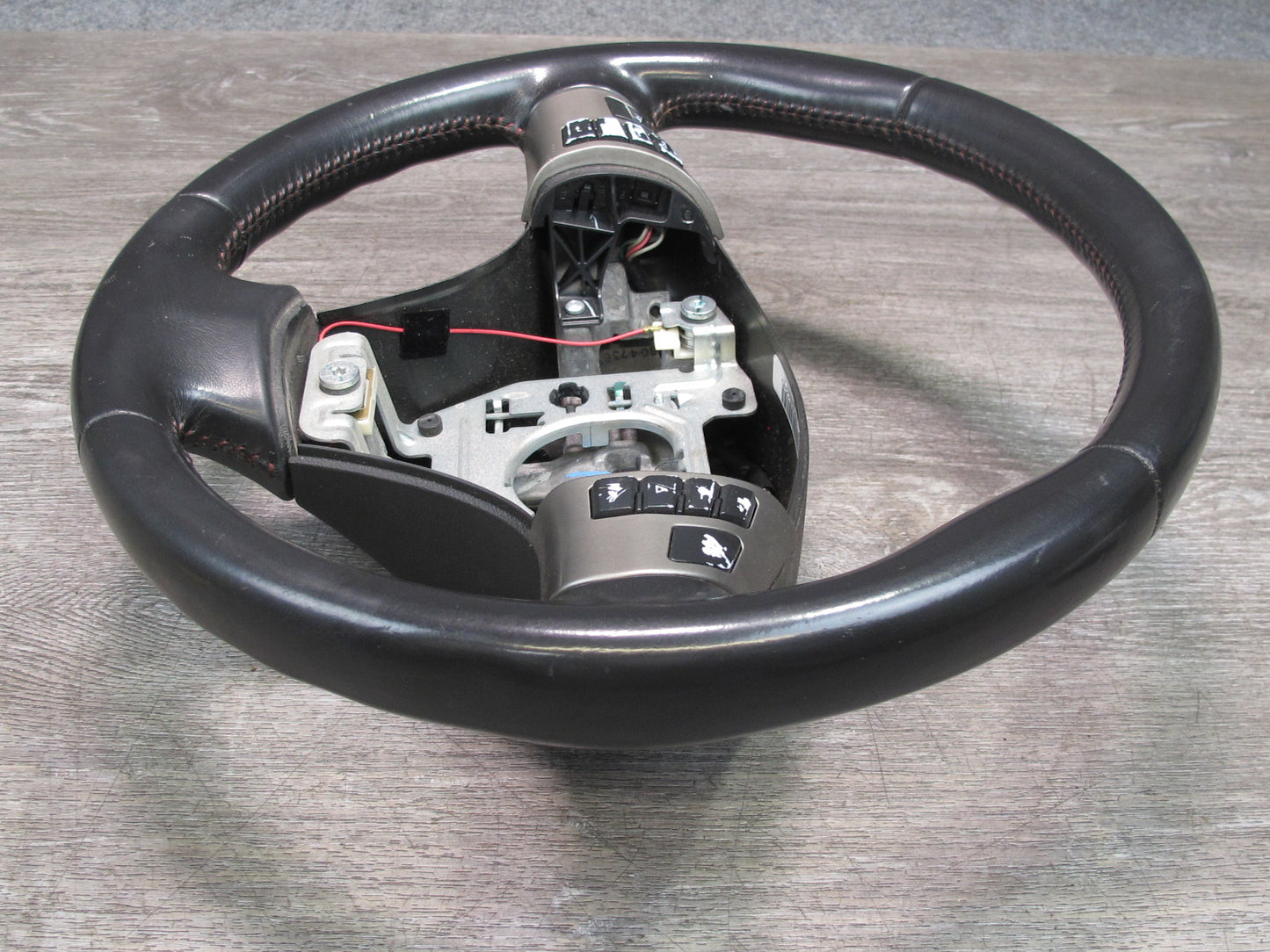 06-09 Pontiac Solstice Leather Steering w Controls OEM