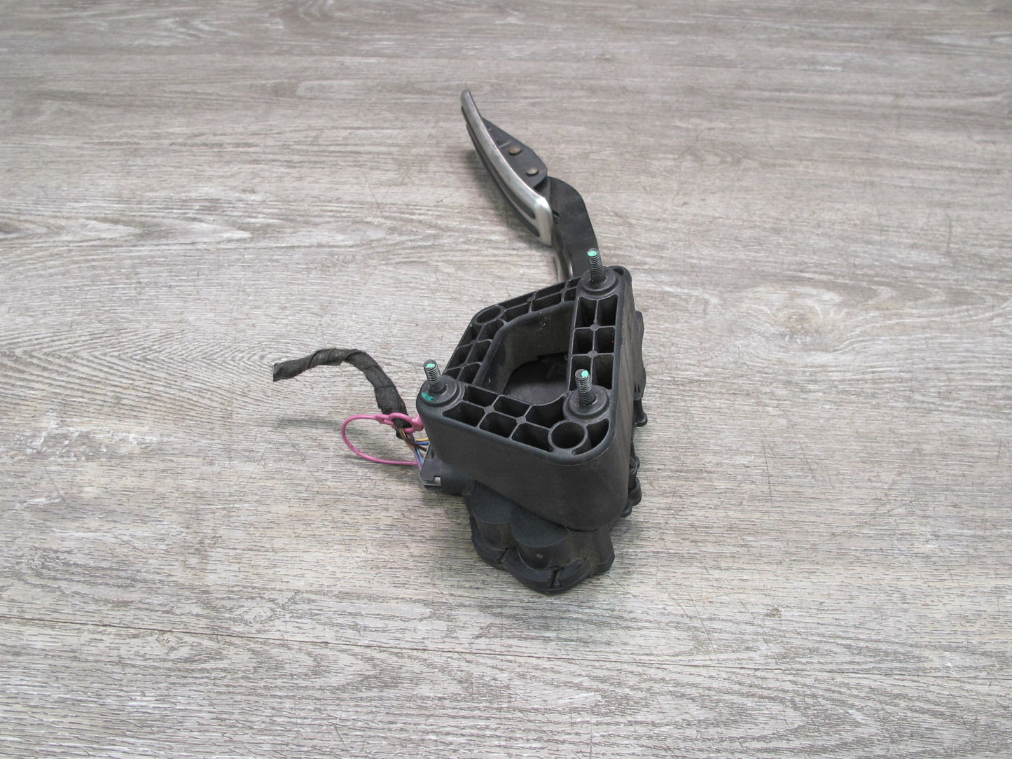 06-09 Pontiac Solstice Gas Acceleration Pedal 15220018 OEM