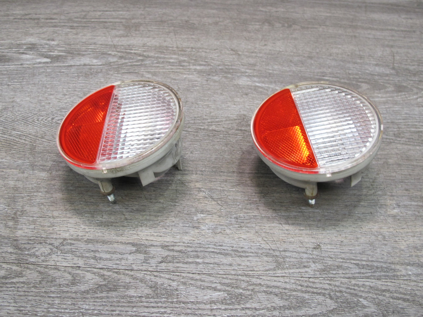 06-09 Pontiac Solstice Set of 2 Rear Left & Right Reverse Light Lamp OEM